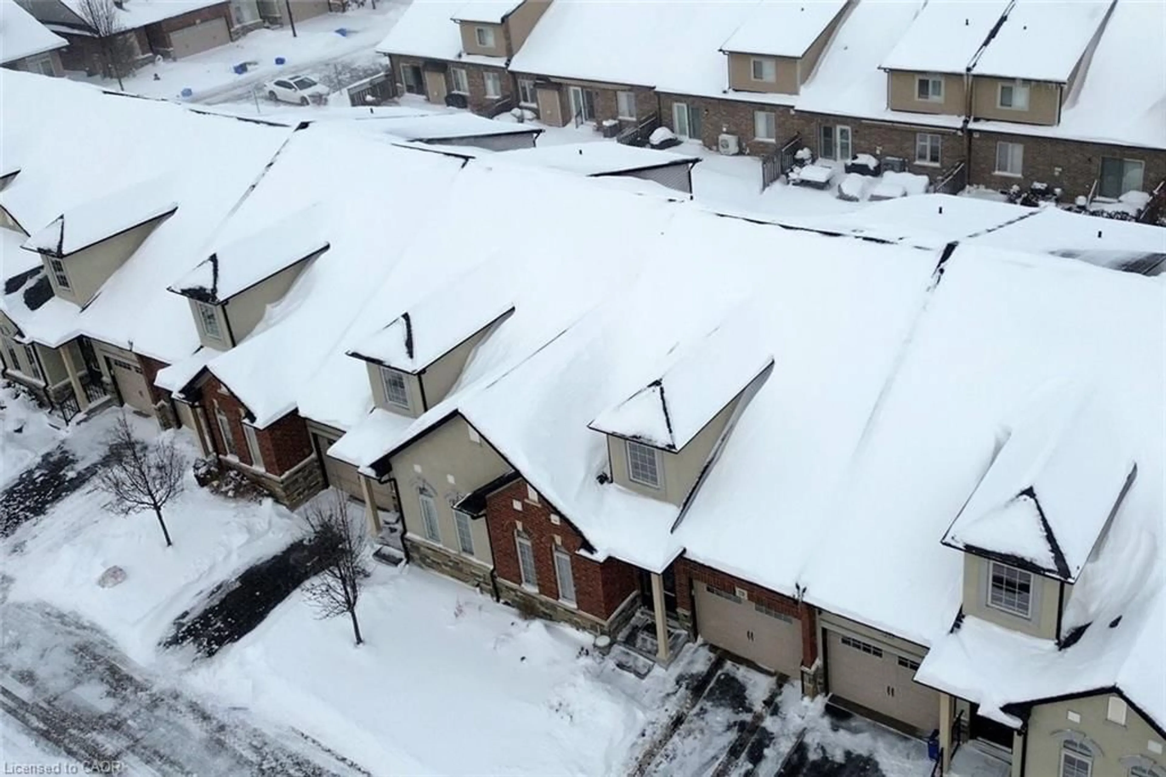 A pic from outside/outdoor area/front of a property/back of a property/a pic from drone, street for 53 Redfern Ave #29, Hamilton Ontario L9C 0E2