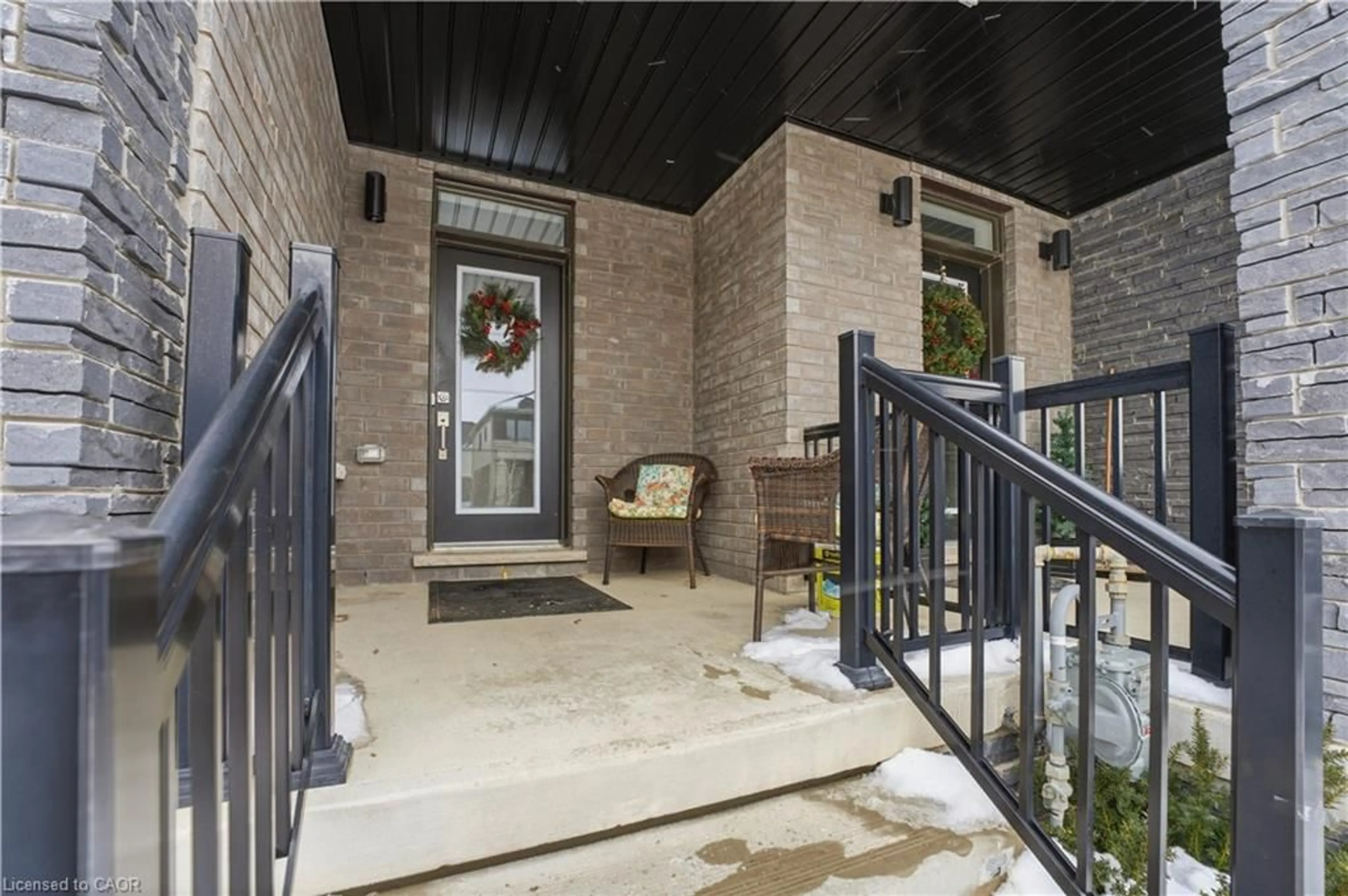 Unknown for 10 Owl Lane, Caledonia Ontario N3W 0G4