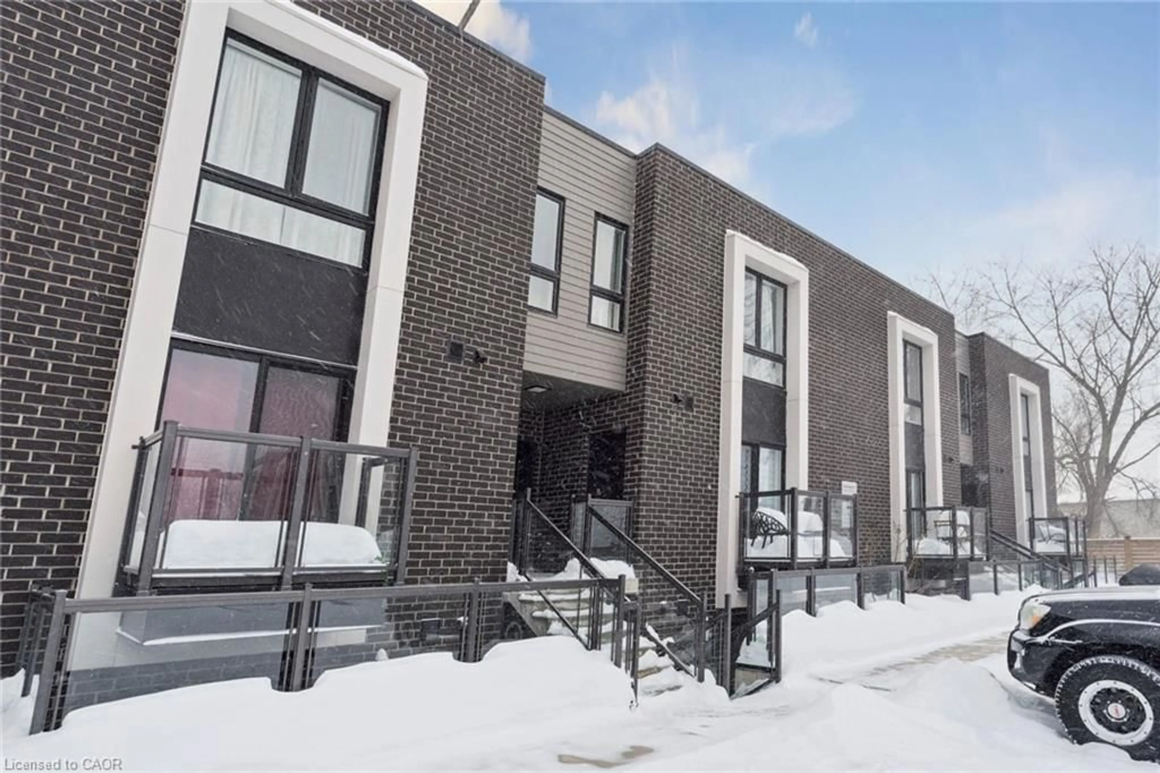 Unknown for 6065 Mcleod Rd #204, Niagara Falls Ontario L2G 0G7