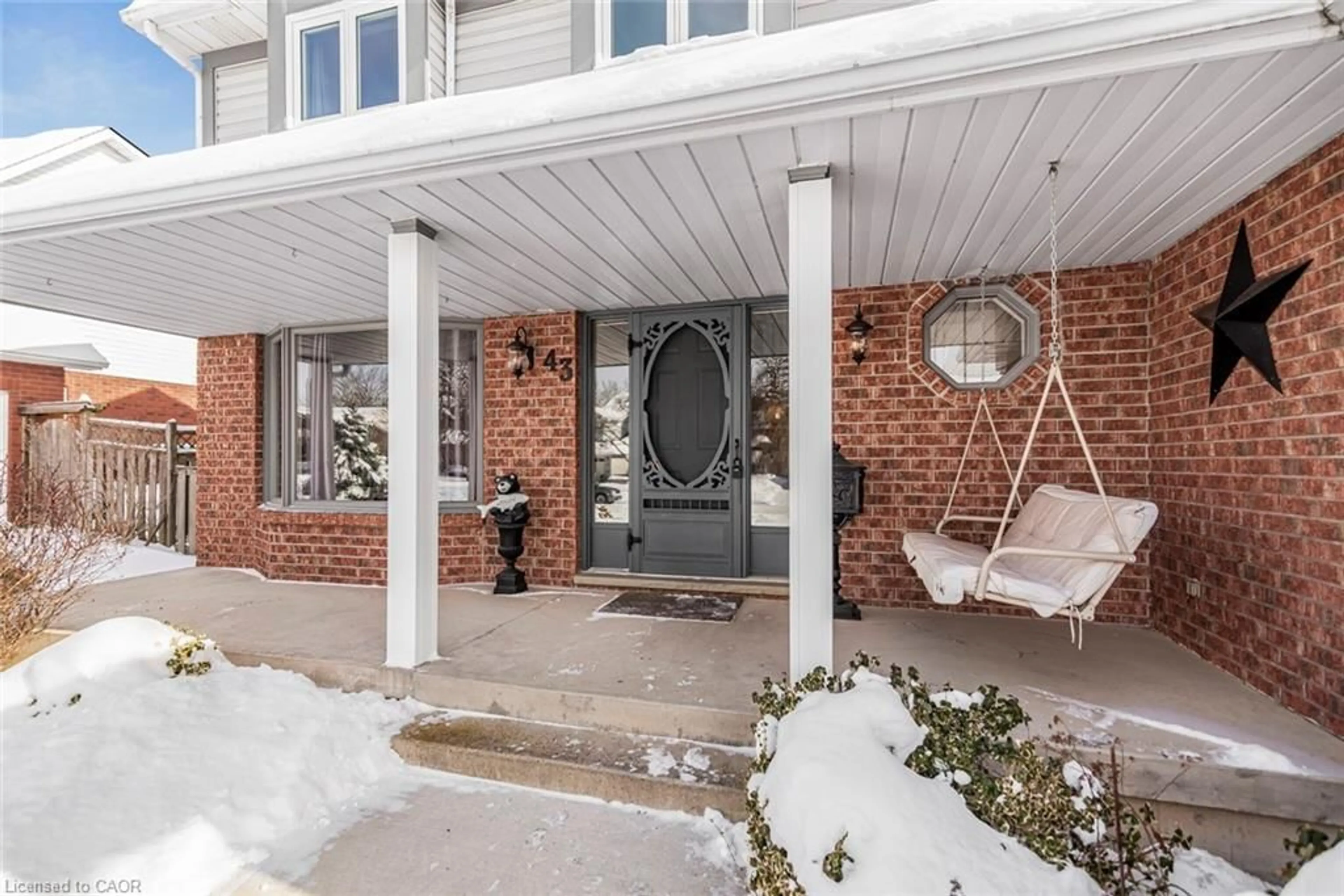 Unknown for 43 Buchanan Dr, Caledonia Ontario N3W 1H1