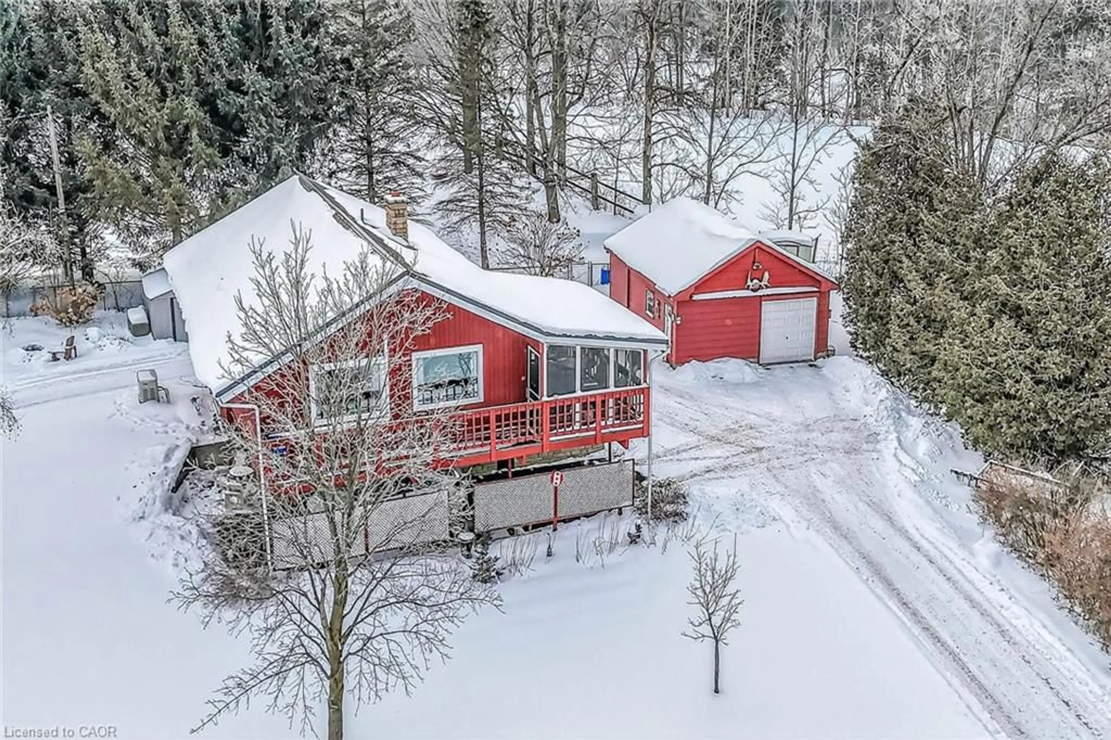 A pic from outside/outdoor area/front of a property/back of a property/a pic from drone, street for 1686 Old Brock St, Vittoria Ontario N0E 1W0