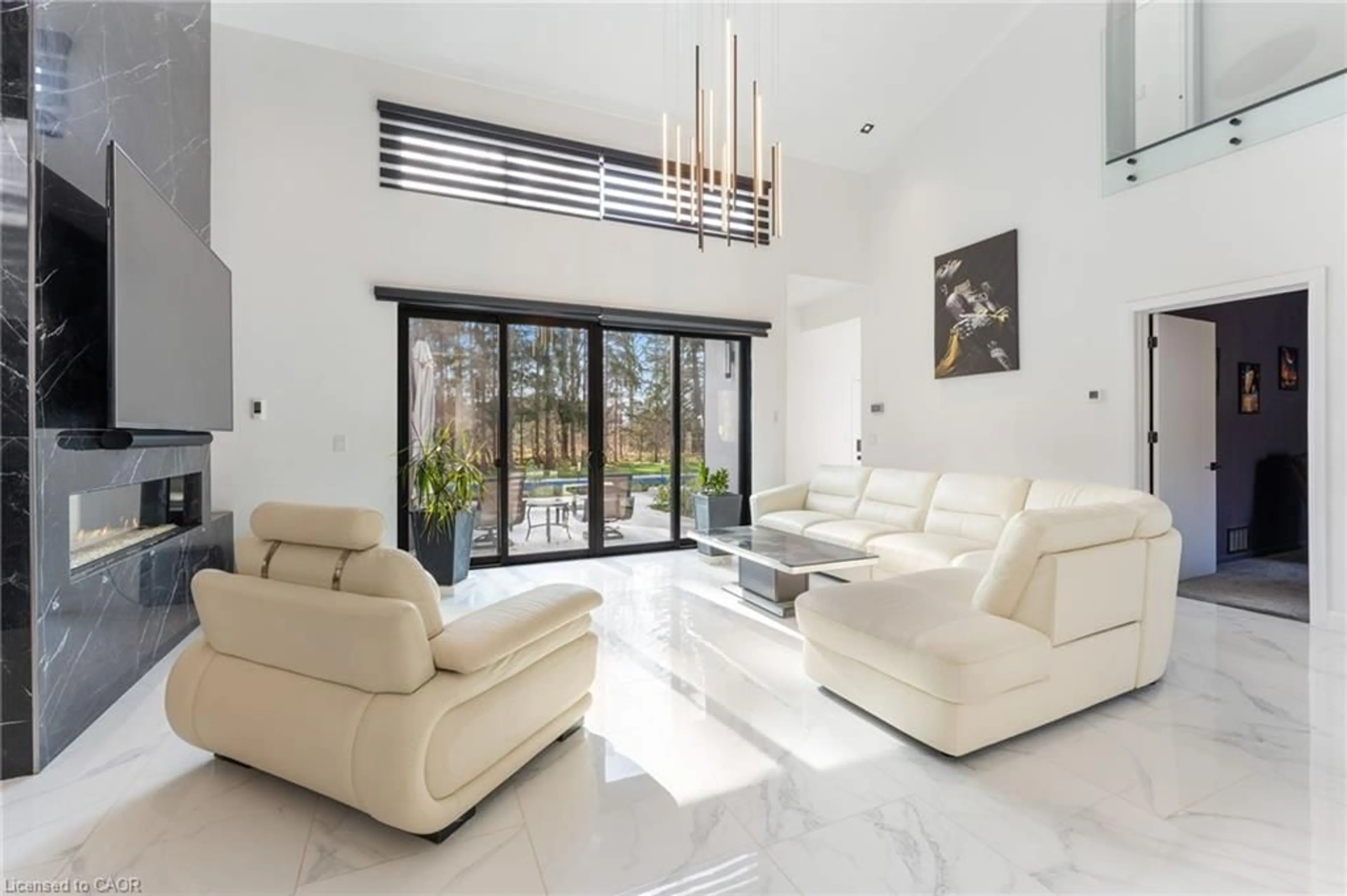 Living room with furniture, ceramic/tile floor for 6 Campbell Farm Rd, Brantford Ontario N3T 5L6