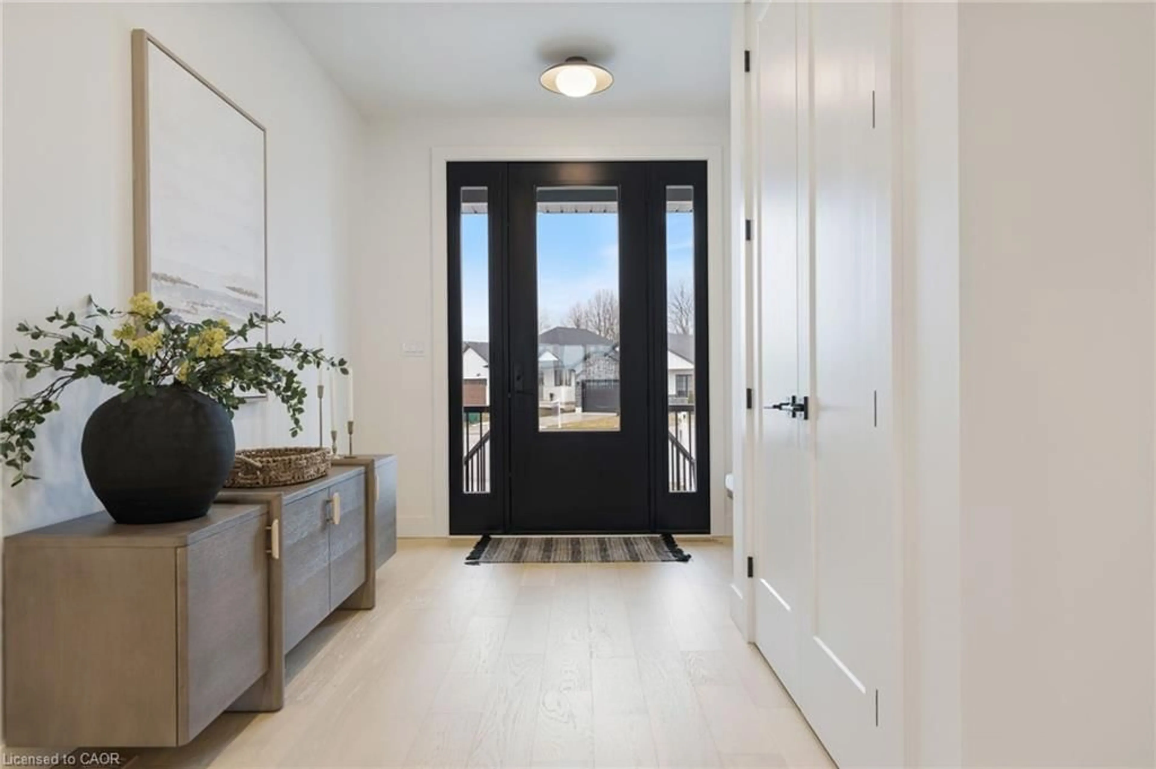 Indoor entryway for 12 Macneil Crt, Port Burwell Ontario N0J 1T0