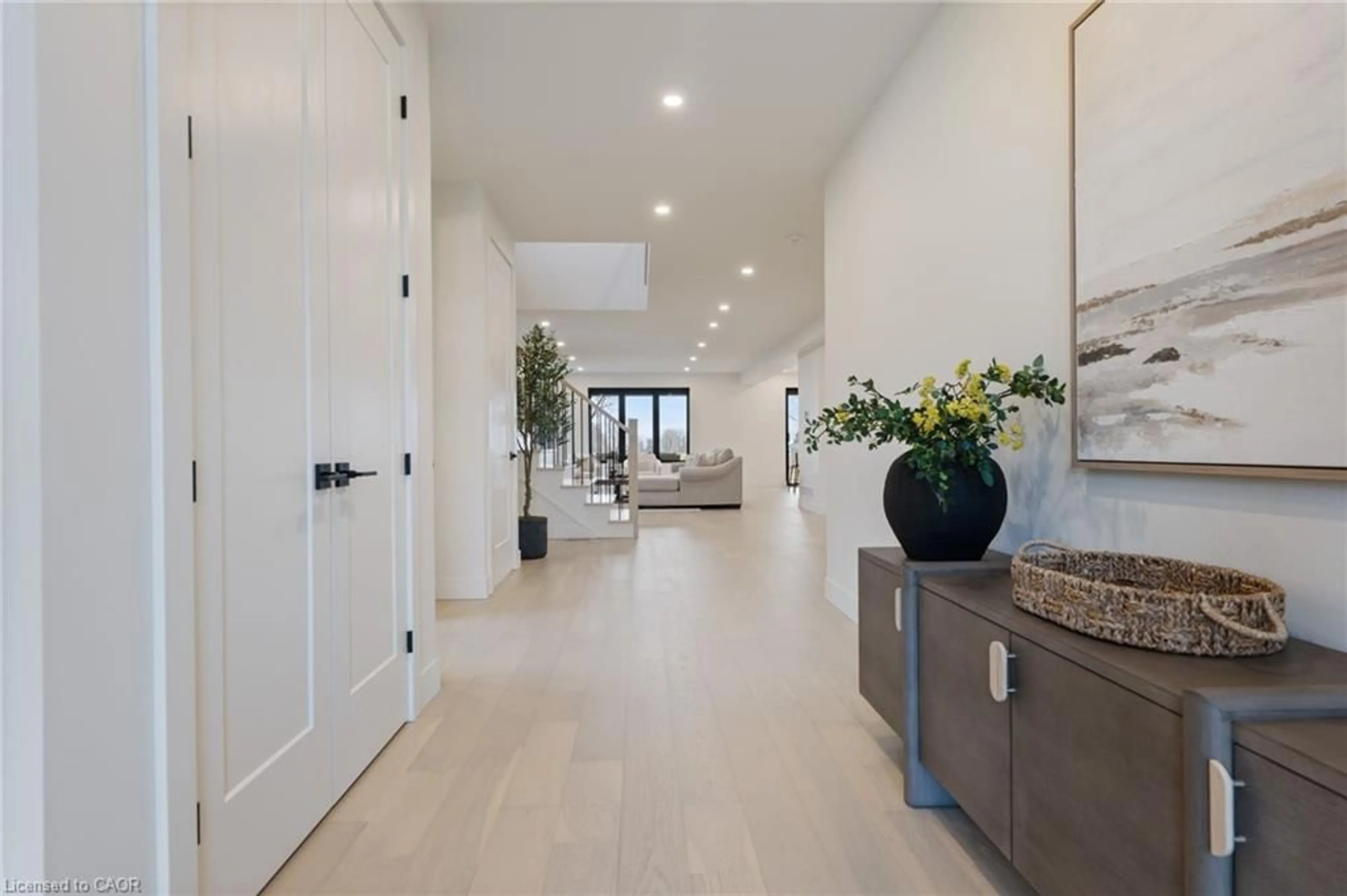 Indoor entryway for 12 Macneil Crt, Port Burwell Ontario N0J 1T0