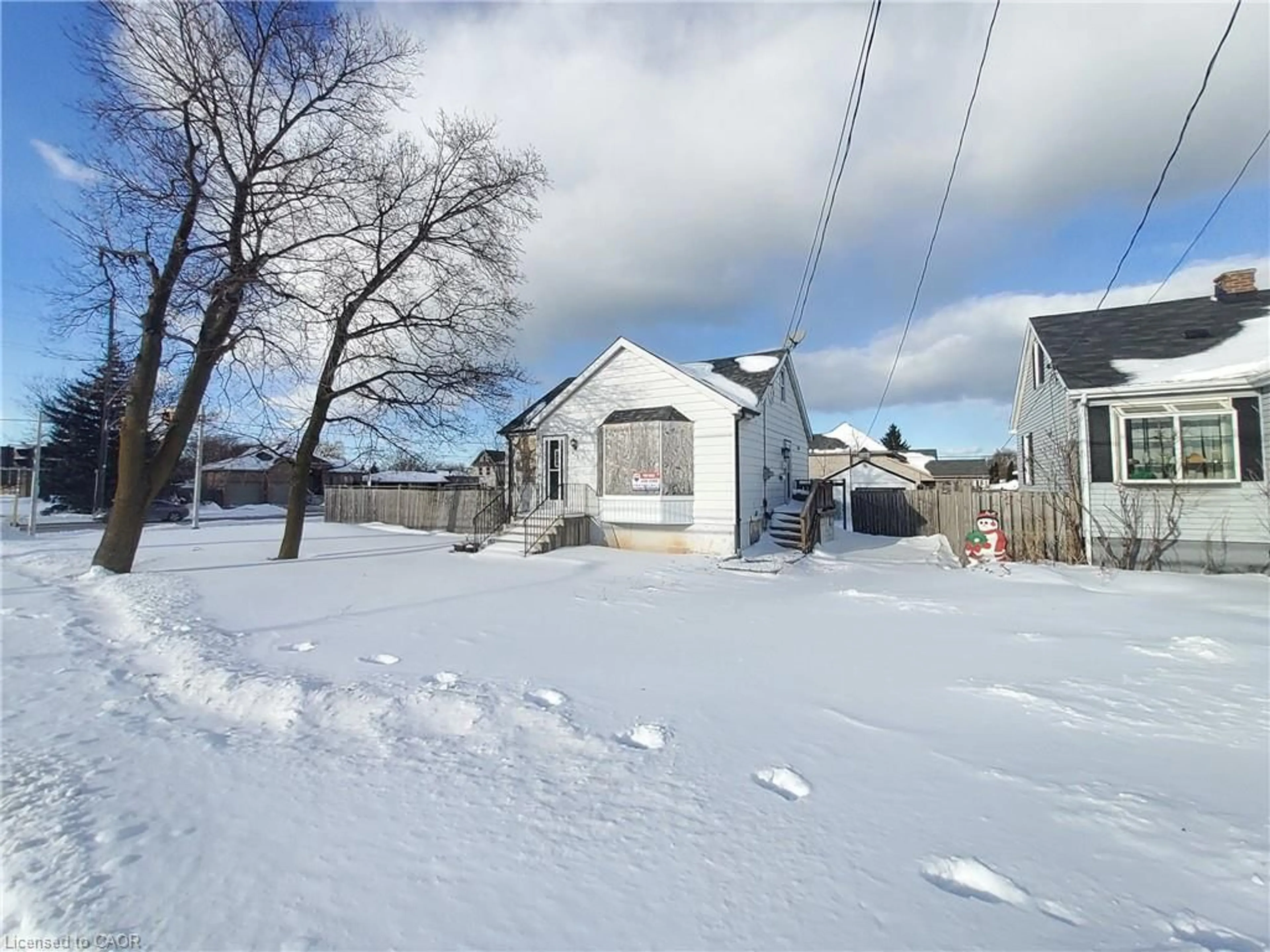 Unknown for 411-413 Highway 8, Stoney Creek Ontario L8G 1G1