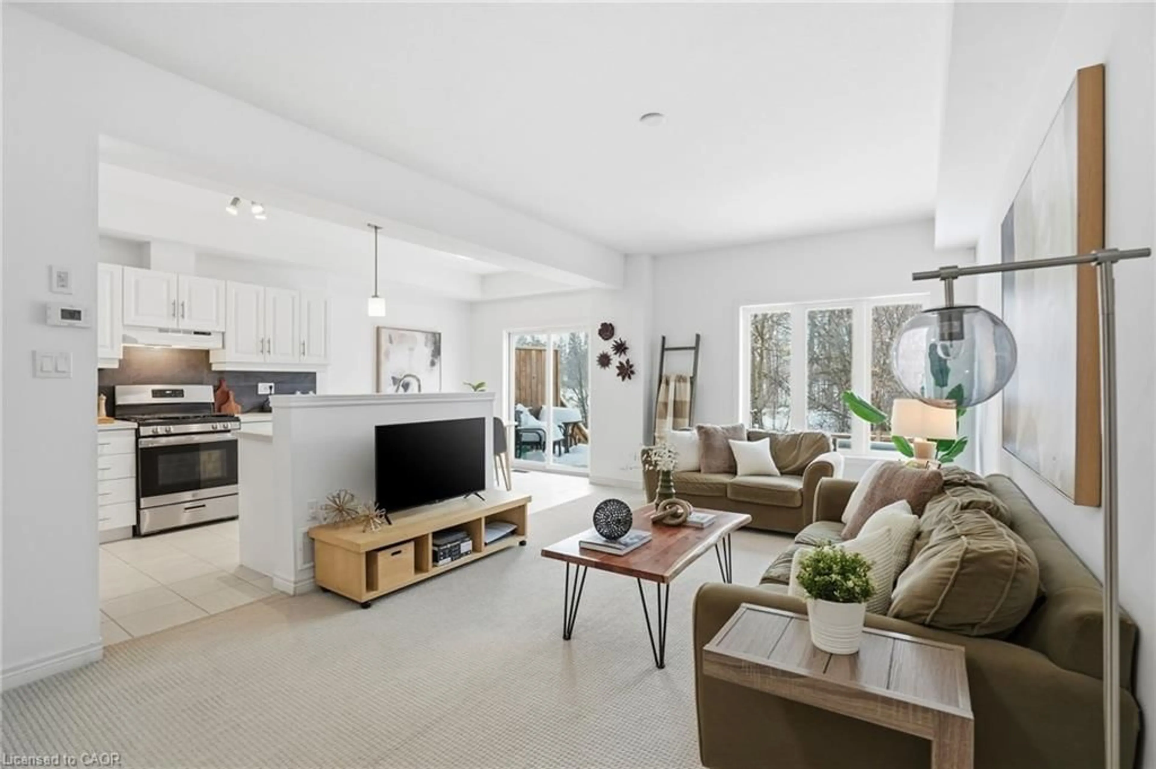 Living room with furniture, unknown for 63 Dennis Dr, Smithville Ontario L0R 2A0