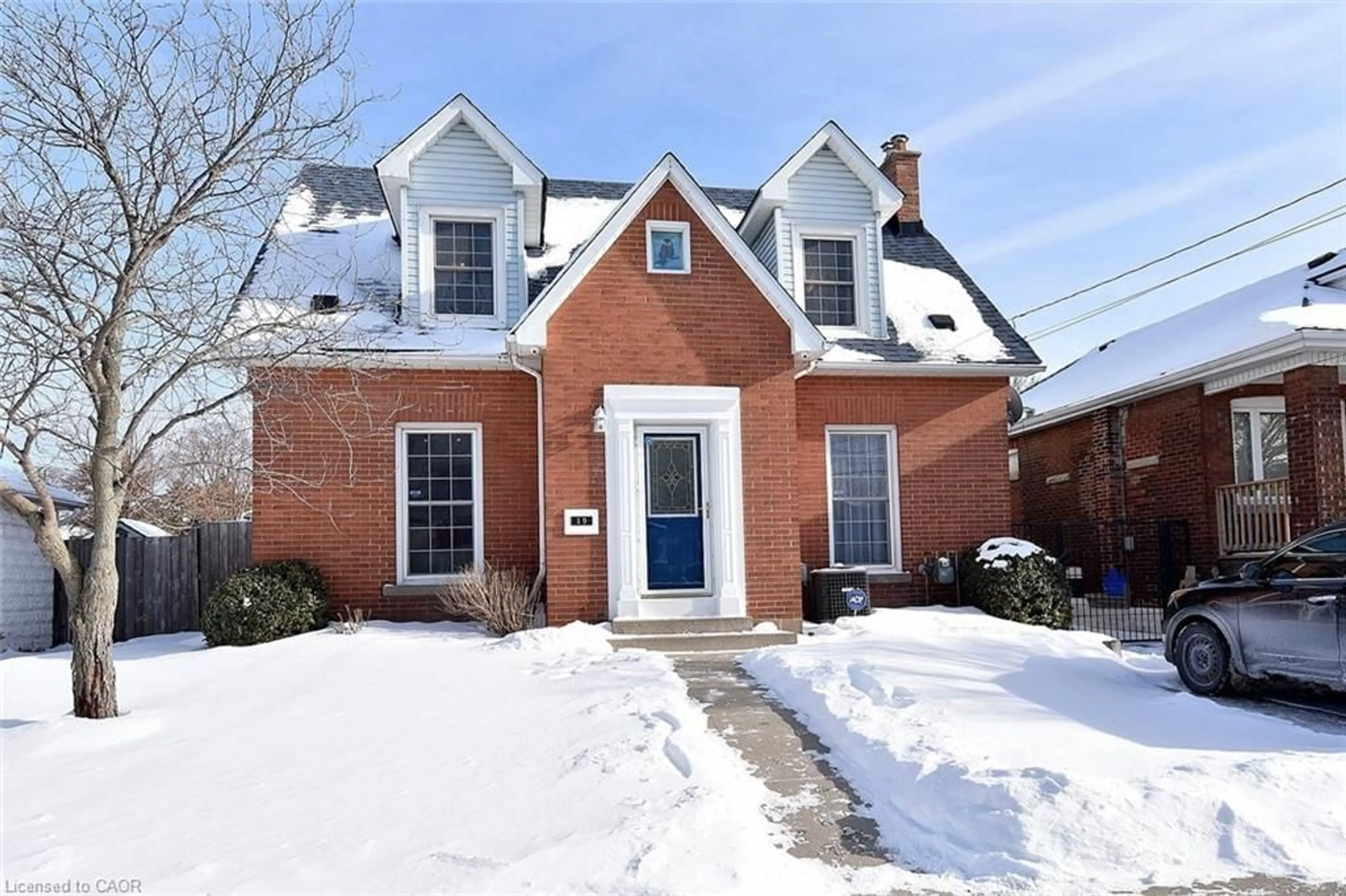 Home with brick exterior material, street for 19 East 17th St, Hamilton Ontario L9A 4L9