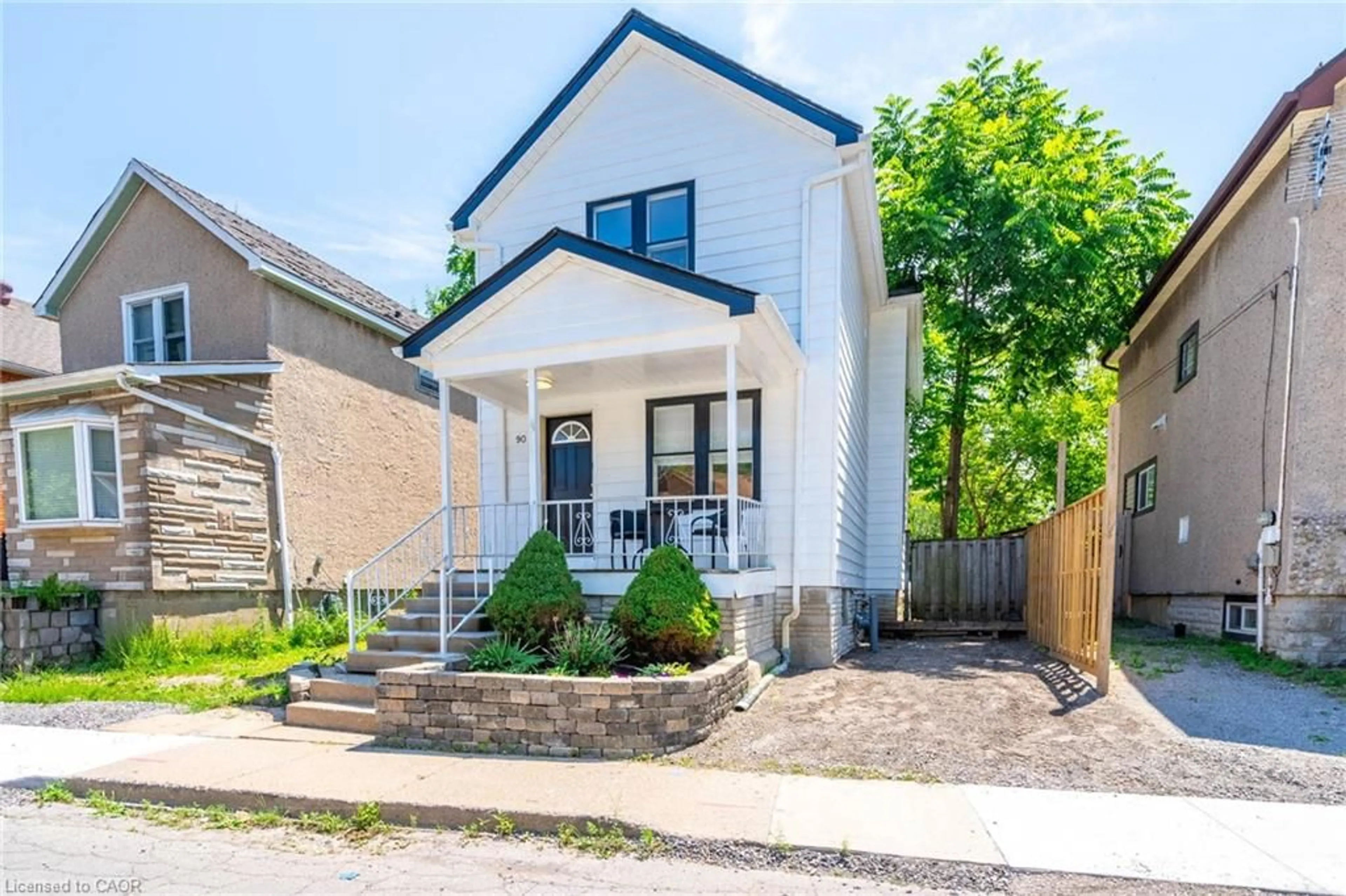 Home with brick exterior material, street for 90 Margery Rd, Welland Ontario L3B 2P8