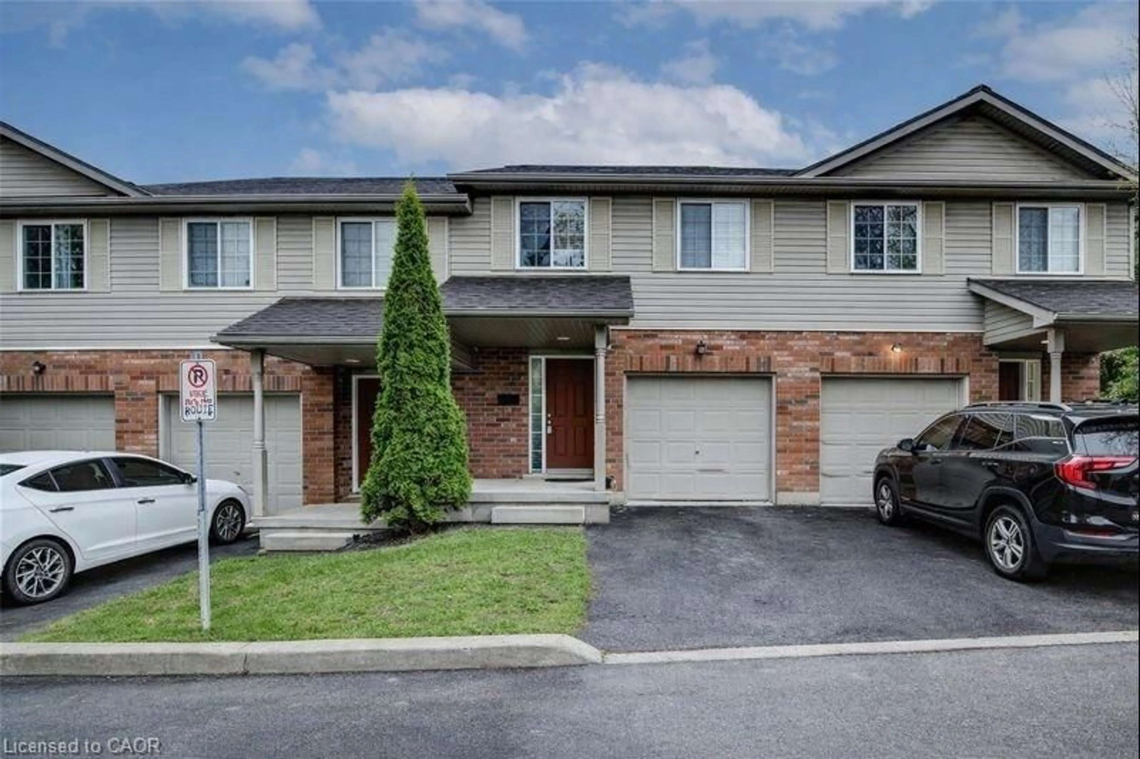 Home with brick exterior material, street for 120 Dudhope Ave #20, Cambridge Ontario N1R 4T7