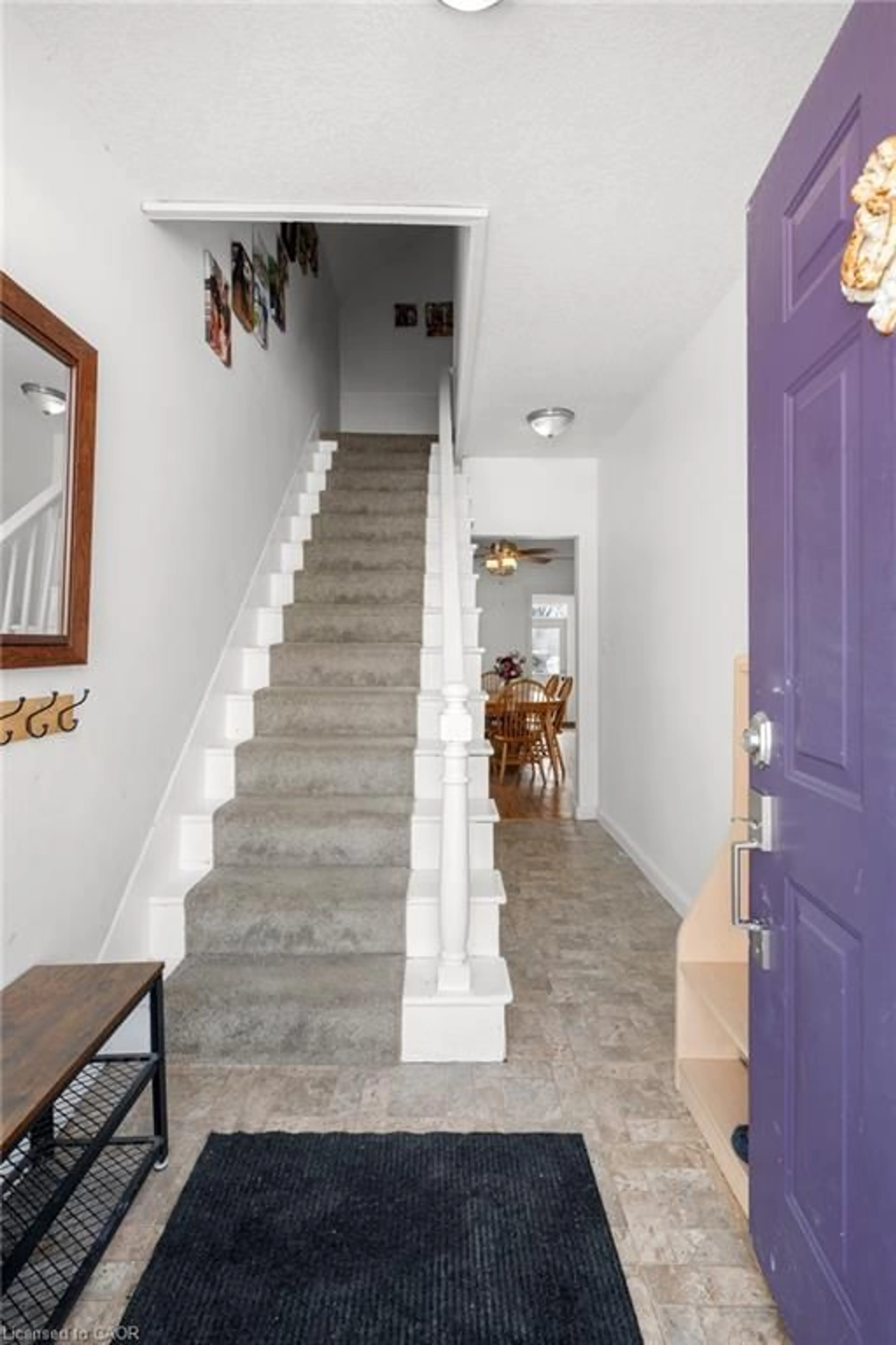 Indoor foyer for 50 Isabella St, Plattsville Ontario N0J 1S0