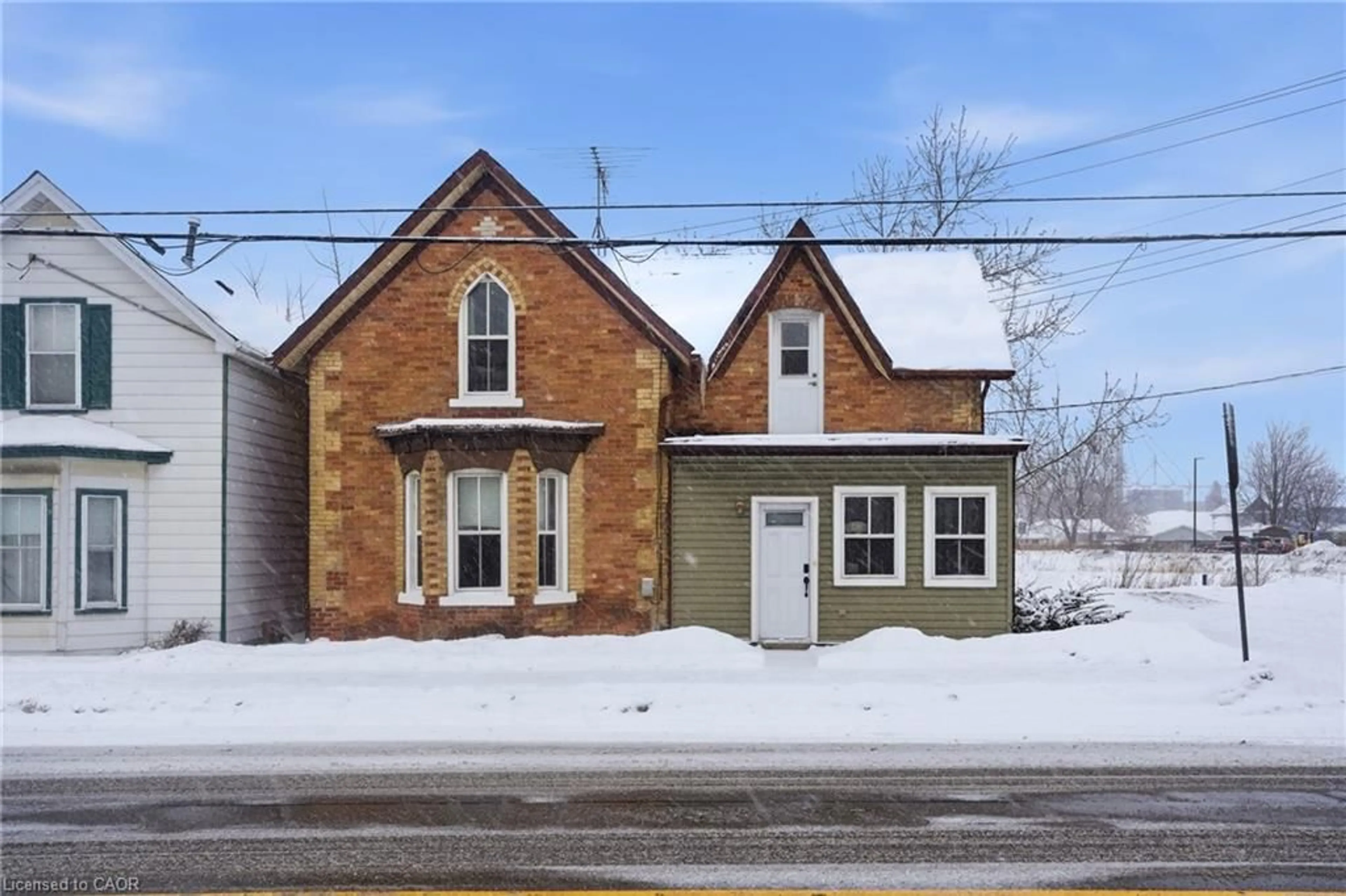 Home with brick exterior material, street for 43 Main St, Hagersville Ontario N0A 1H0
