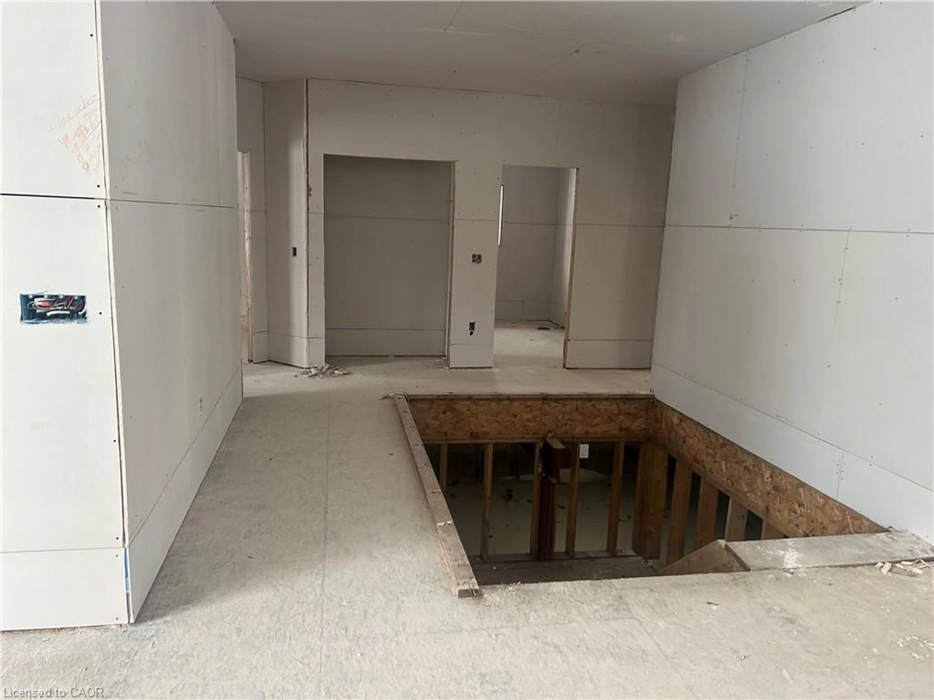 A pic of a room for 12487 Niagara River Pky, Niagara Falls Ontario L2G 0P6