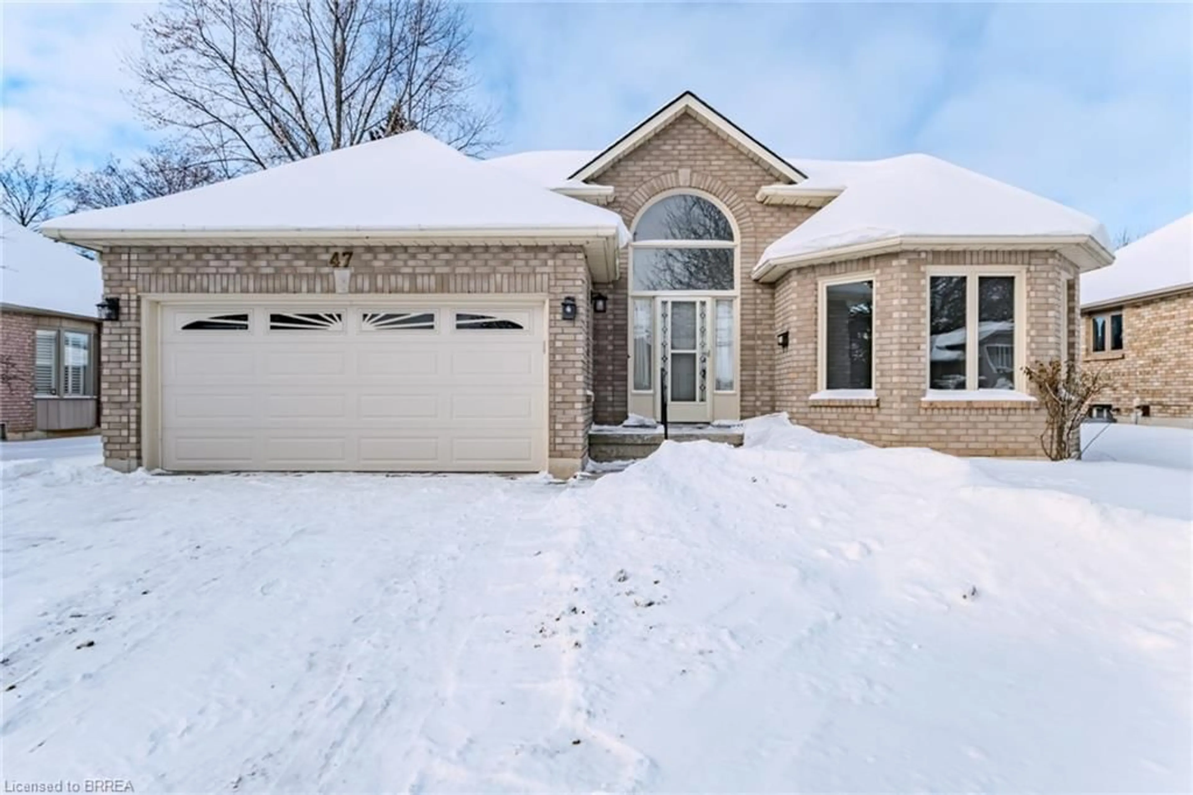 Home with brick exterior material, street for 47 Maplecrest Lane, Brantford Ontario N3R 7T9