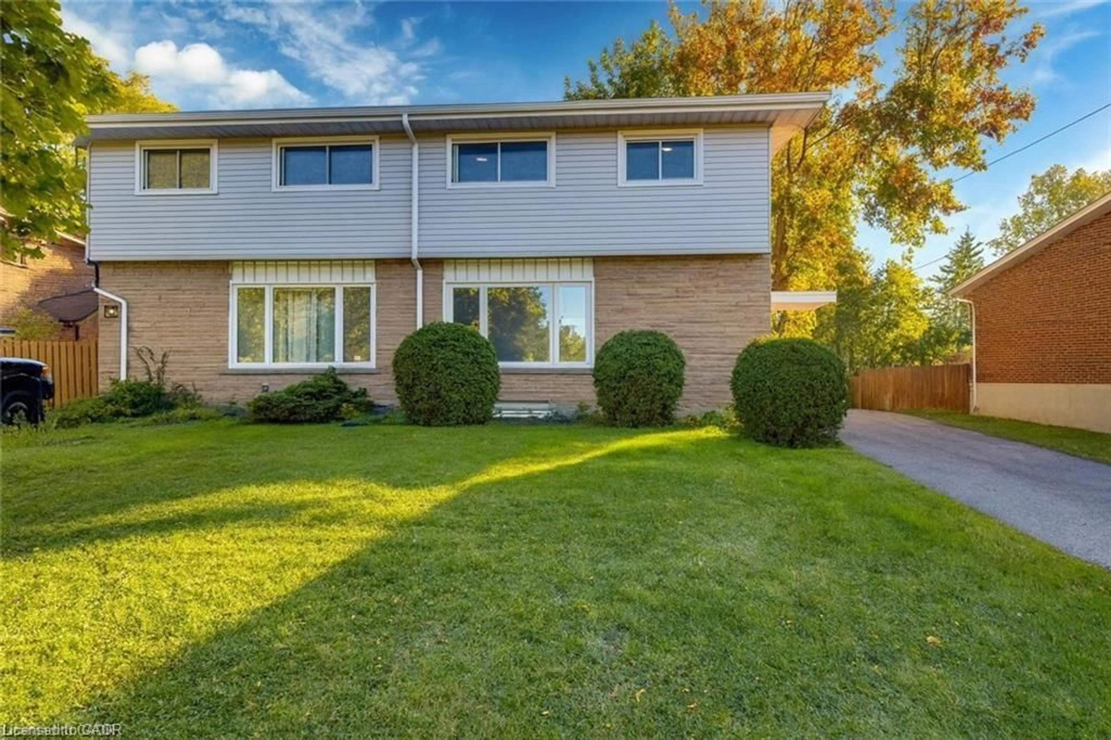 Home with brick exterior material, street for 48 Luscombe St, Hamilton Ontario L9A 2J8