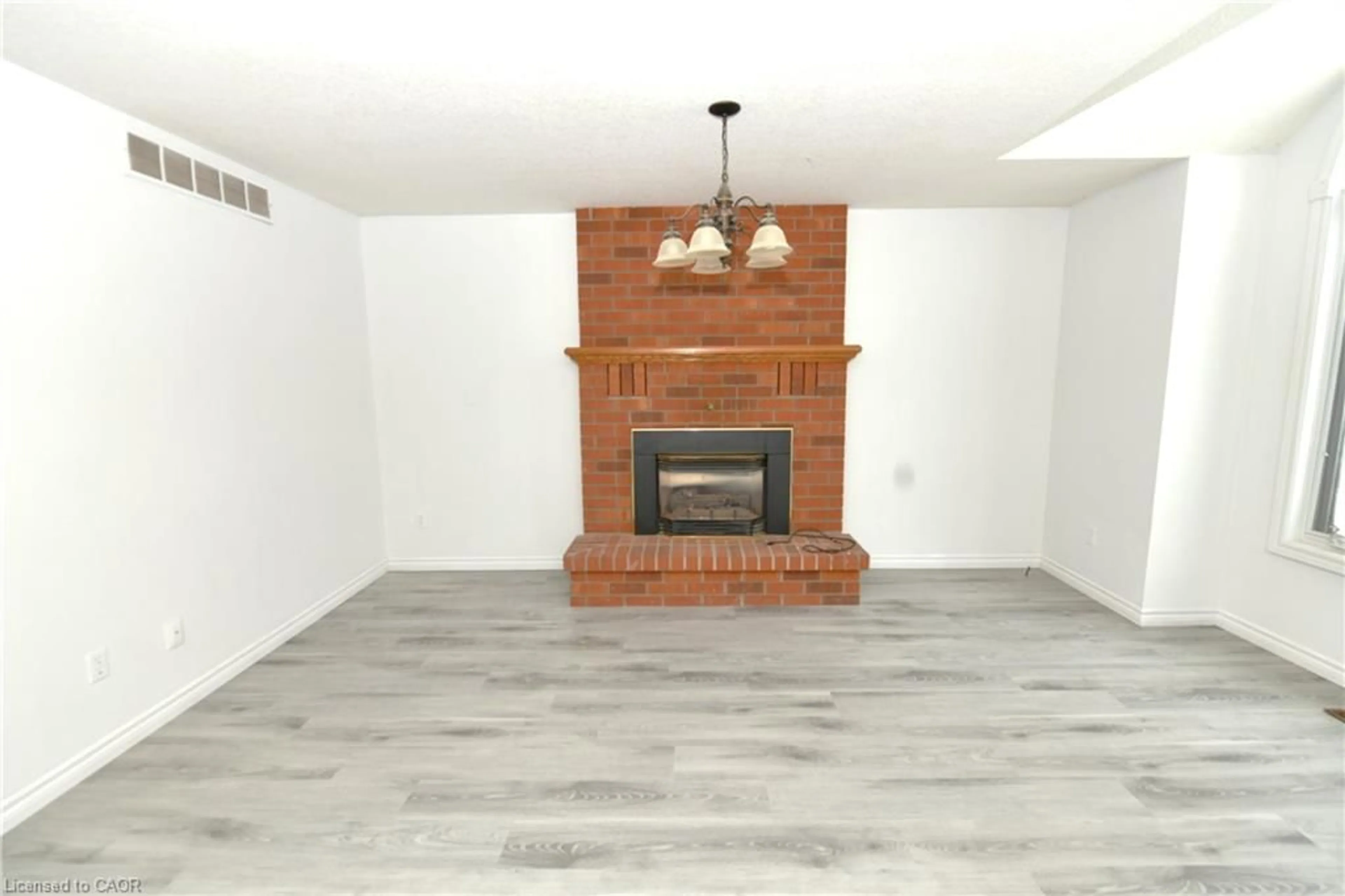 A pic of a room for 115 Miller Cres, Palmerston Ontario N0G 2P0