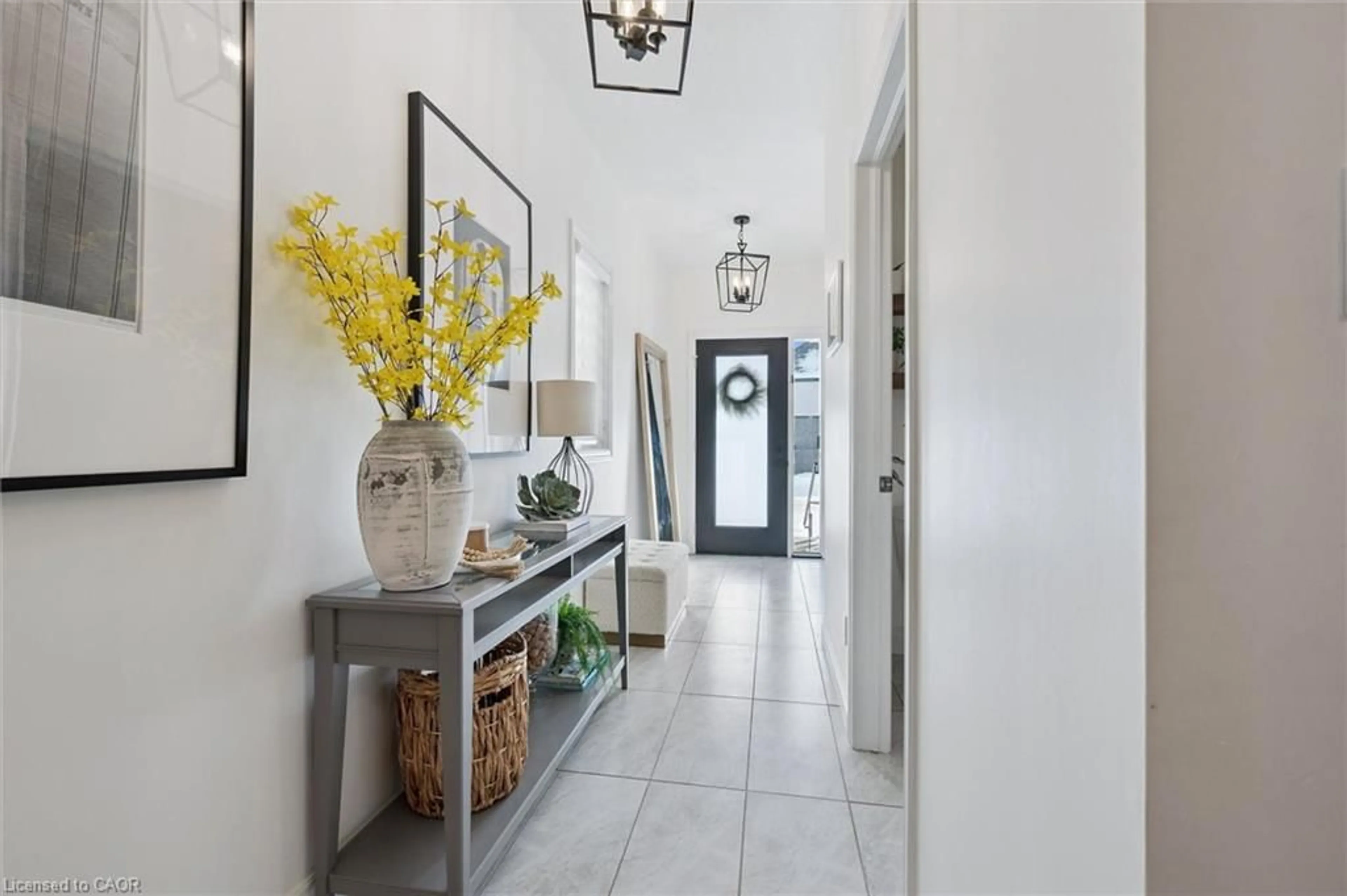 Indoor entryway for 447 Moorlands Cres, Kitchener Ontario N2P 0C9