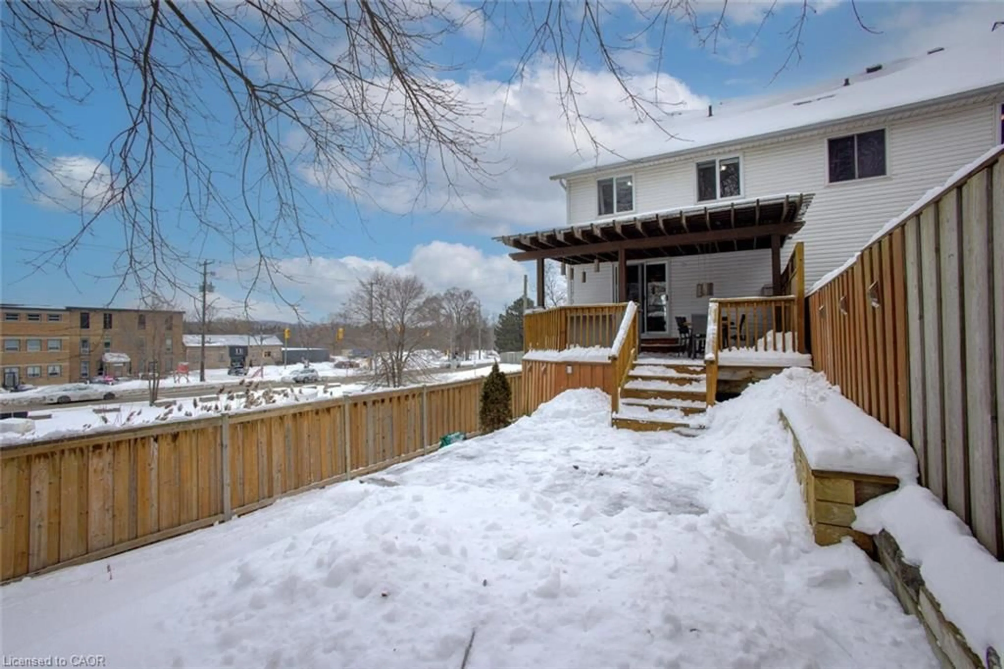 Patio, unknown for 2 Winston Blvd, Cambridge Ontario N3C 1L4