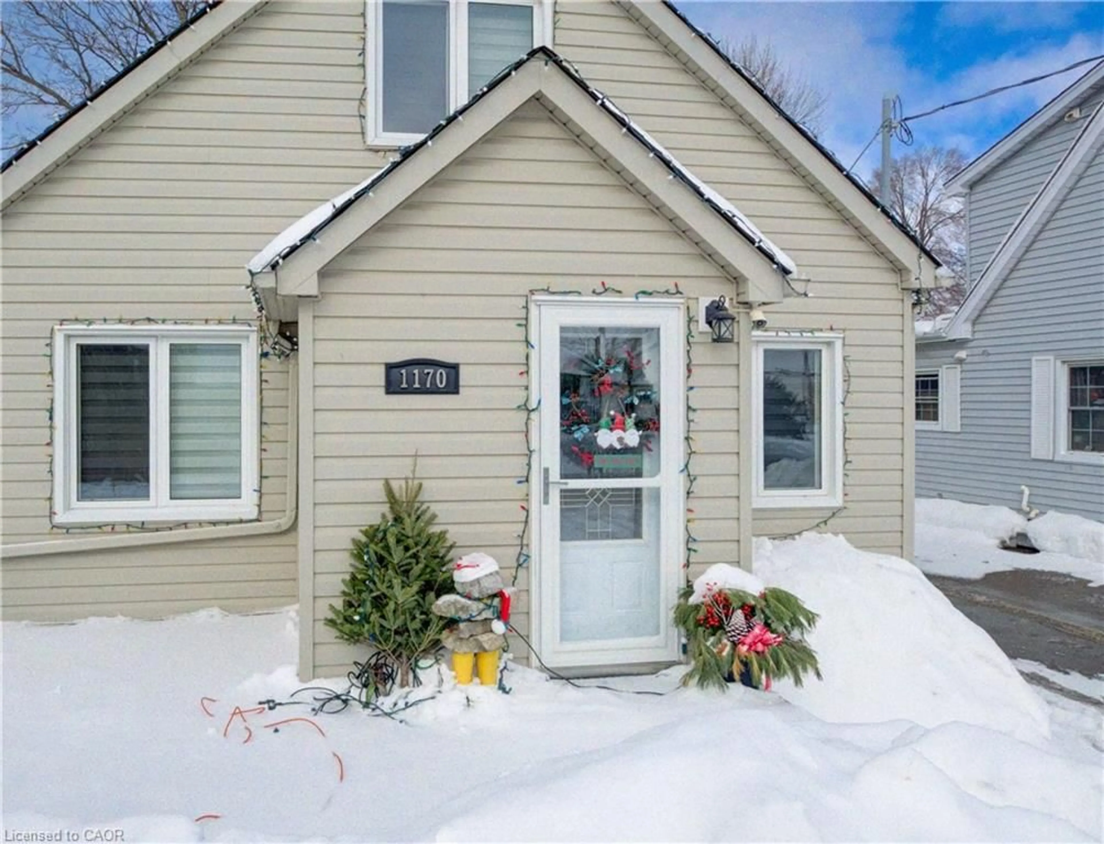 Unknown for 1170 Union St, Kitchener Ontario N2H 6K2