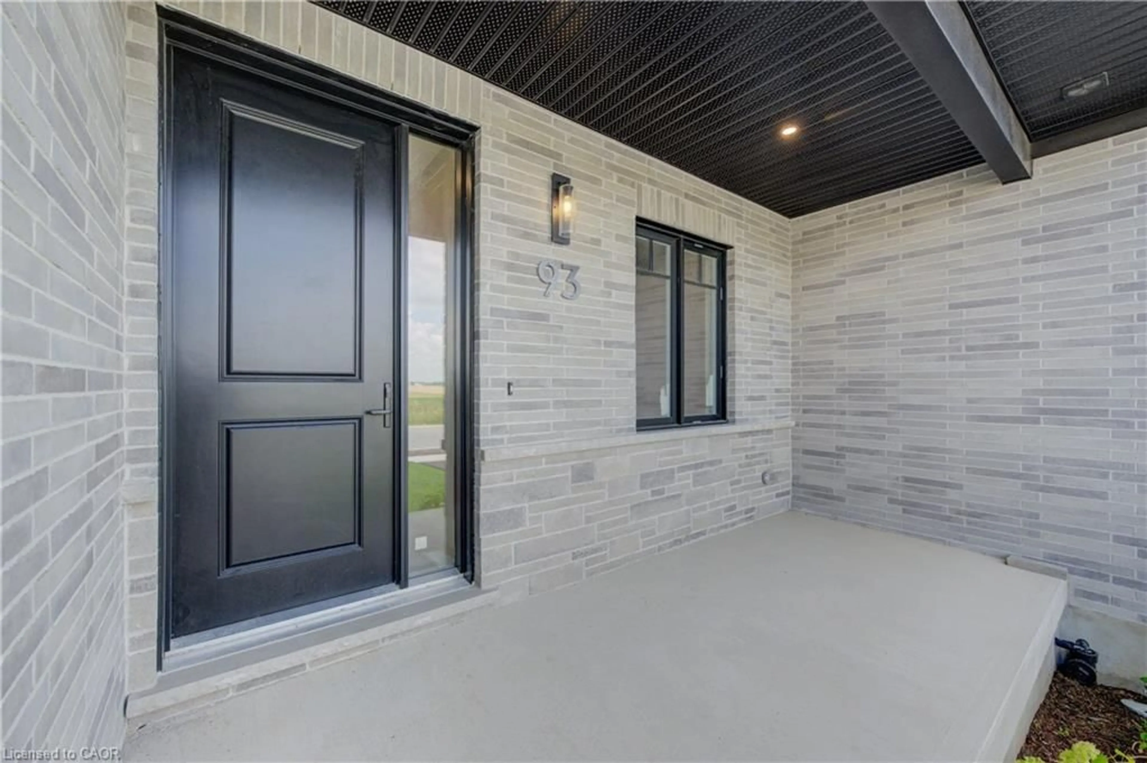 Indoor entryway for 93 Bedell Dr, Drayton Ontario N0G 1P0