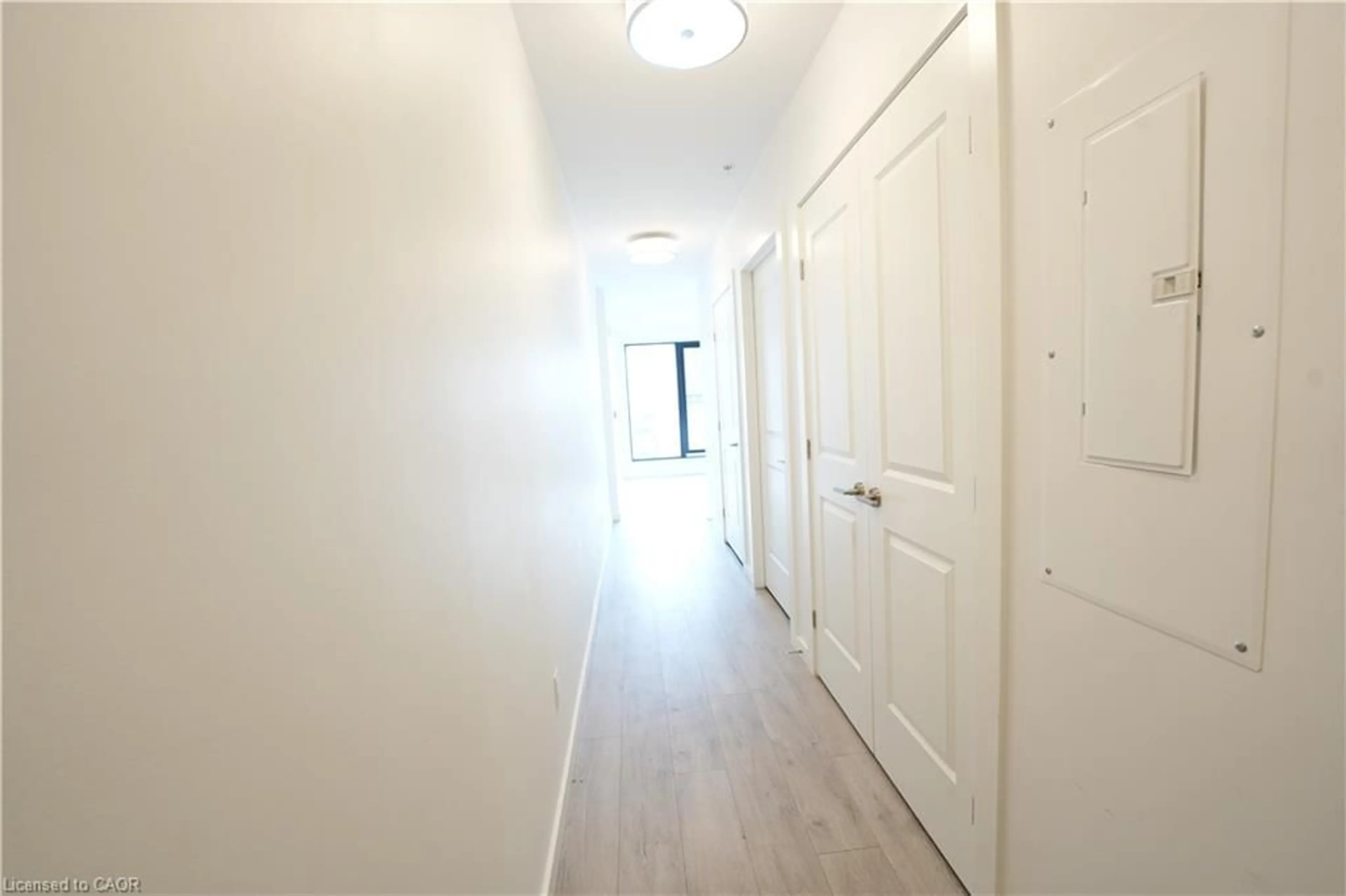 Unknown for 181 King St #1002, Waterloo Ontario N2J 0E7