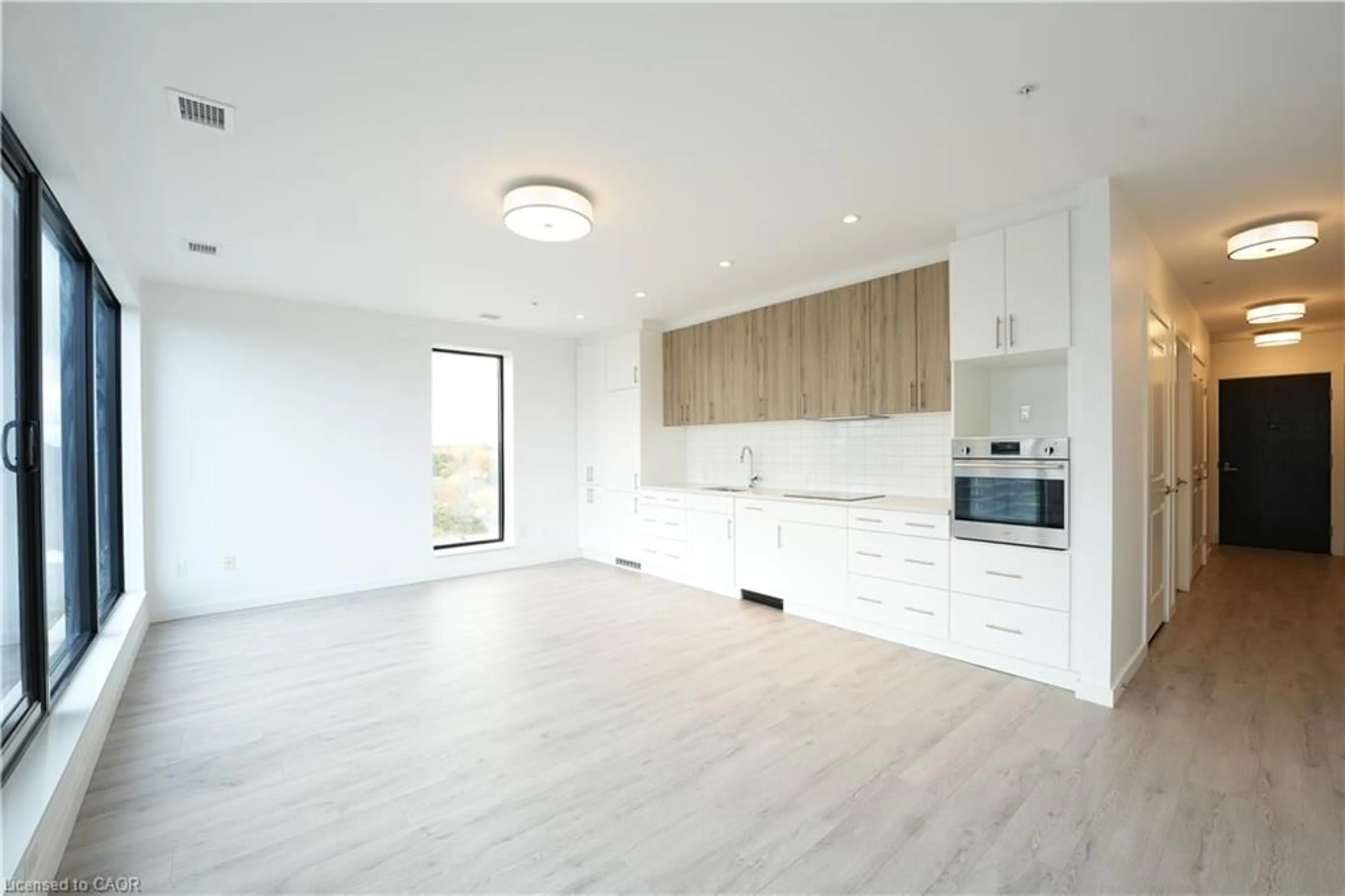 A pic of a room for 181 King St #1002, Waterloo Ontario N2J 0E7