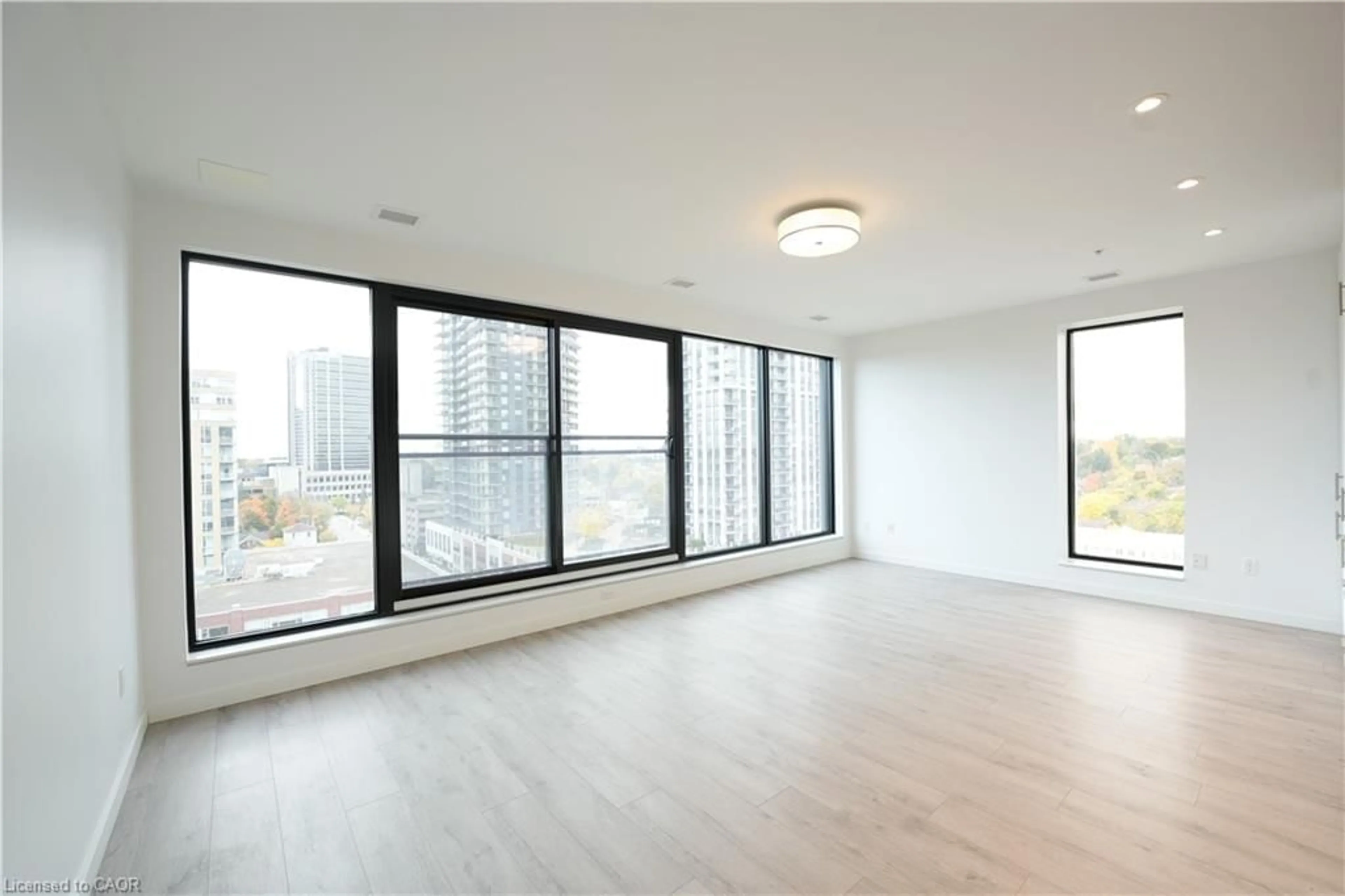 A pic of a room for 181 King St #1002, Waterloo Ontario N2J 0E7