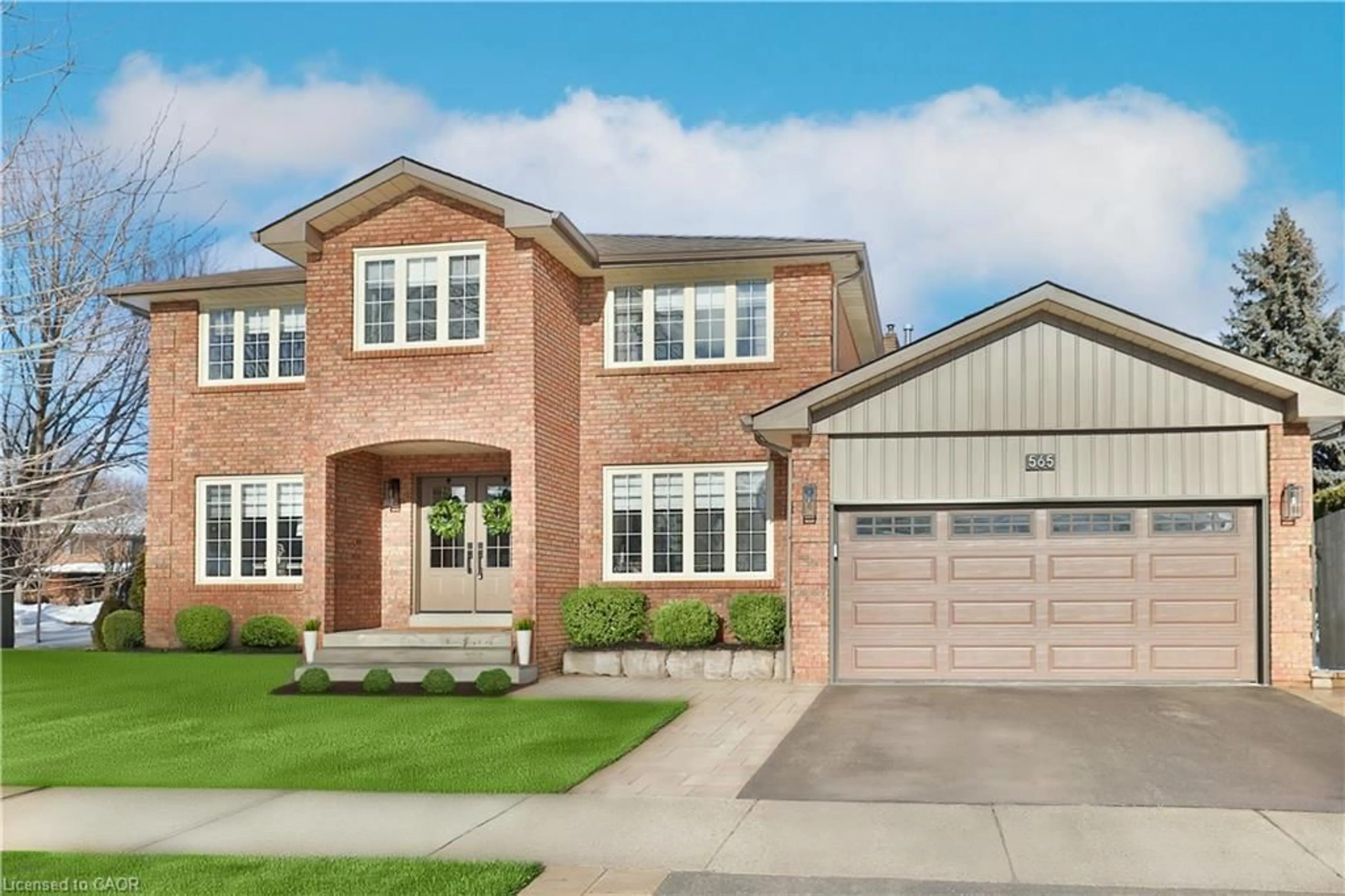 Home with brick exterior material, street for 565 Harmony Ave, Burlington Ontario L7N 3S7
