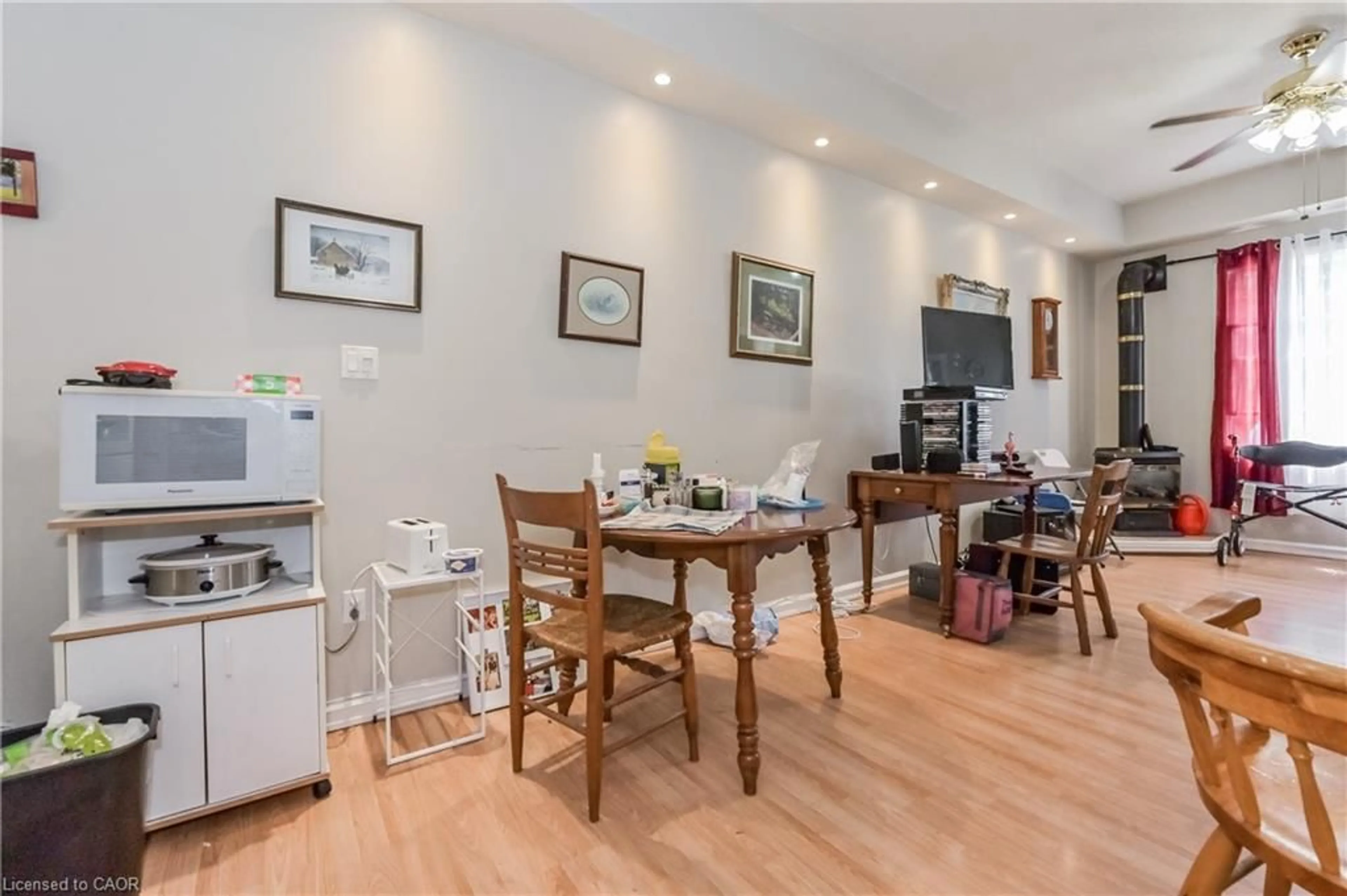 Dining room, wood/laminate floor for 213 Main St, Palmerston Ontario N0G 2P0