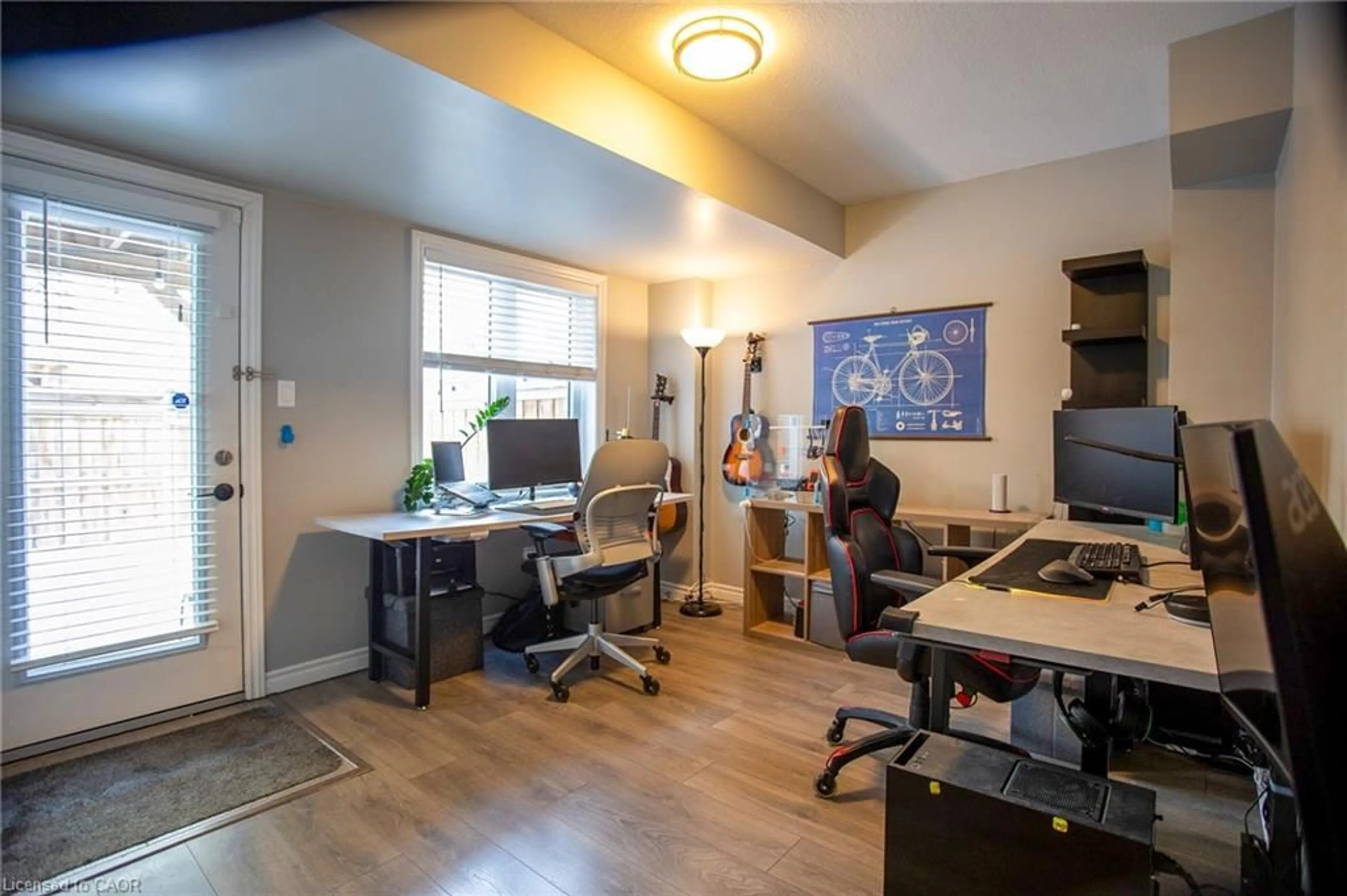 A pic of a room for 18 England Terr, Stoney Creek Ontario L8J 0G4