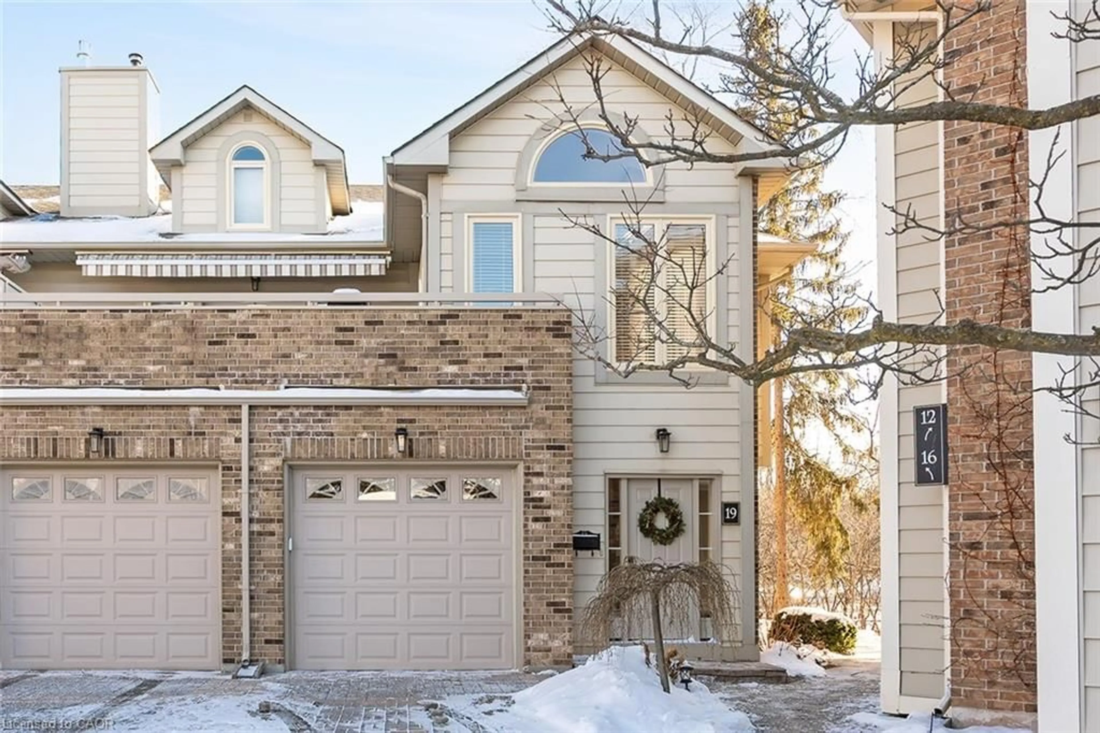 Home with brick exterior material, street for 3230 New St #19, Burlington Ontario L7N 1M8