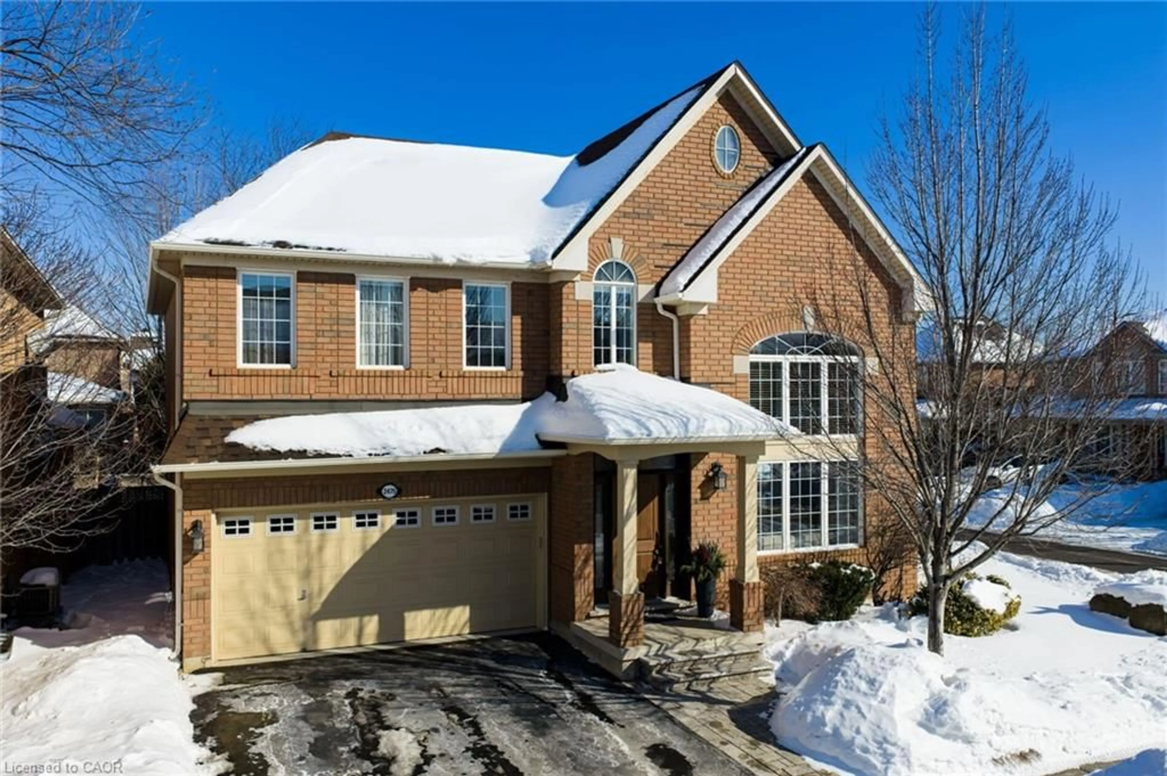Home with brick exterior material, street for 2475 Oakhaven Dr, Oakville Ontario L6M 4B7