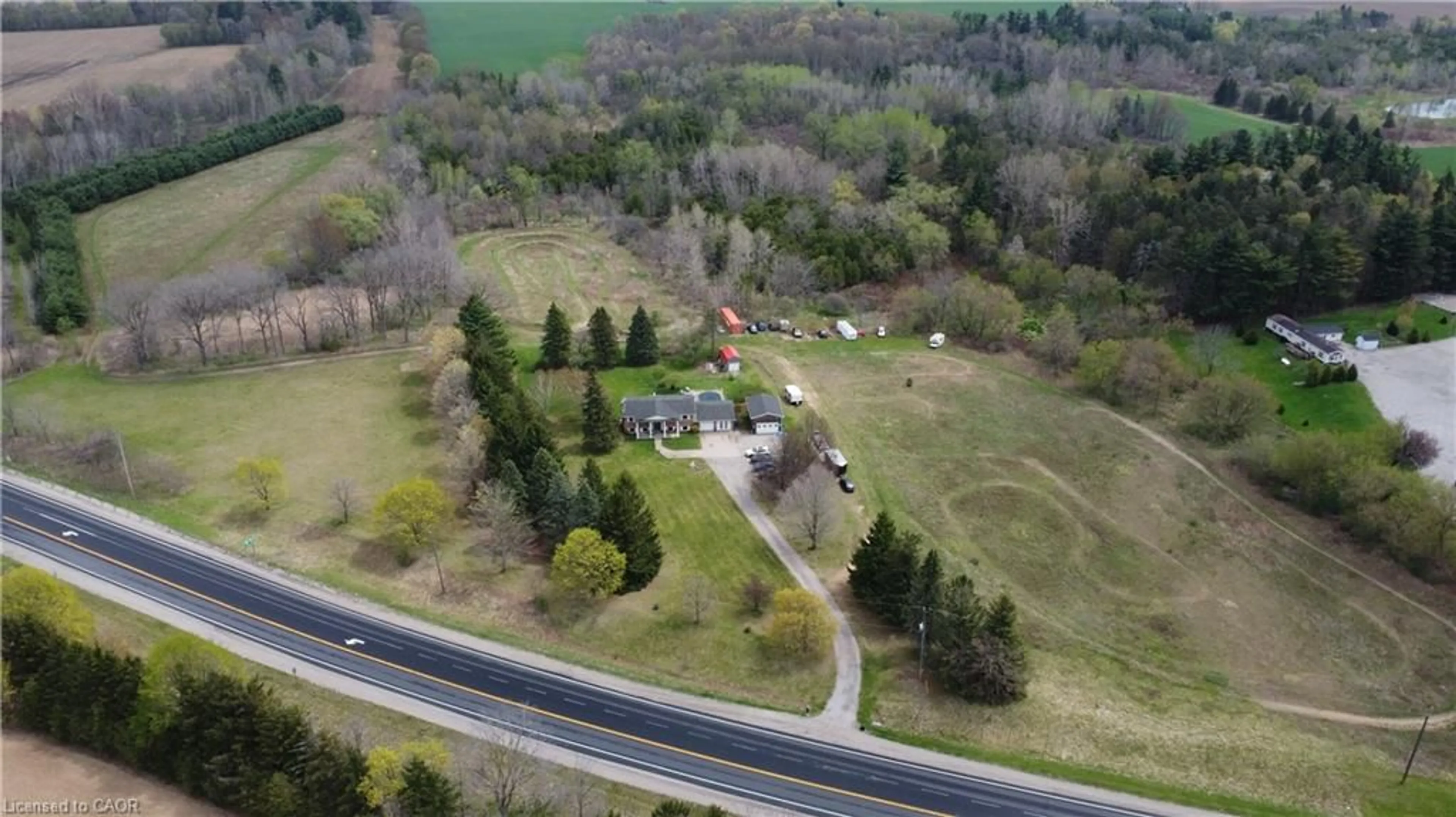 A pic from outside/outdoor area/front of a property/back of a property/a pic from drone, unknown for 24 Highway 24, Scotland Ontario N0E 1R0