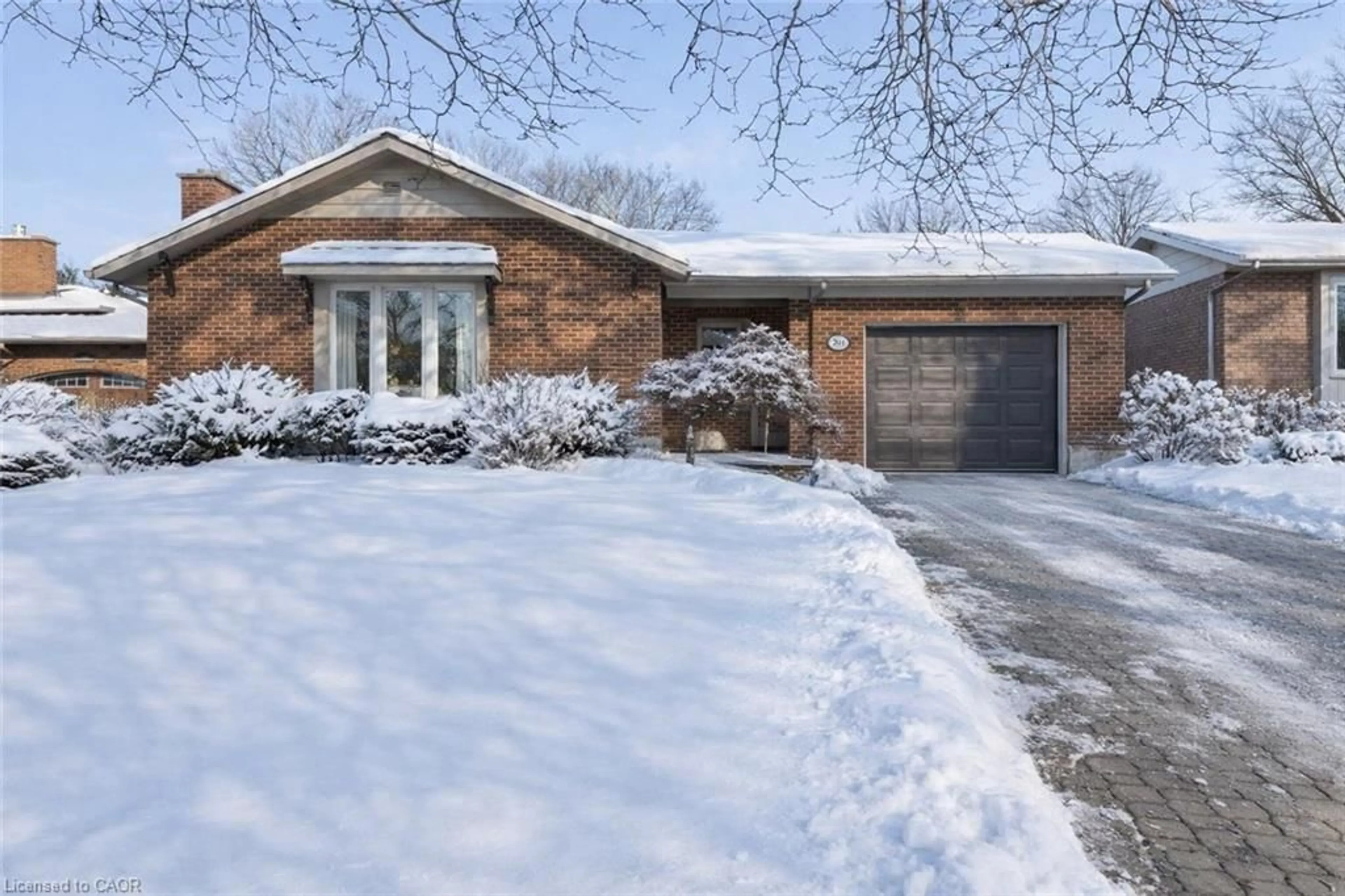 Home with brick exterior material, street for 704 Vine St, St. Catharines Ontario L2M 7L7