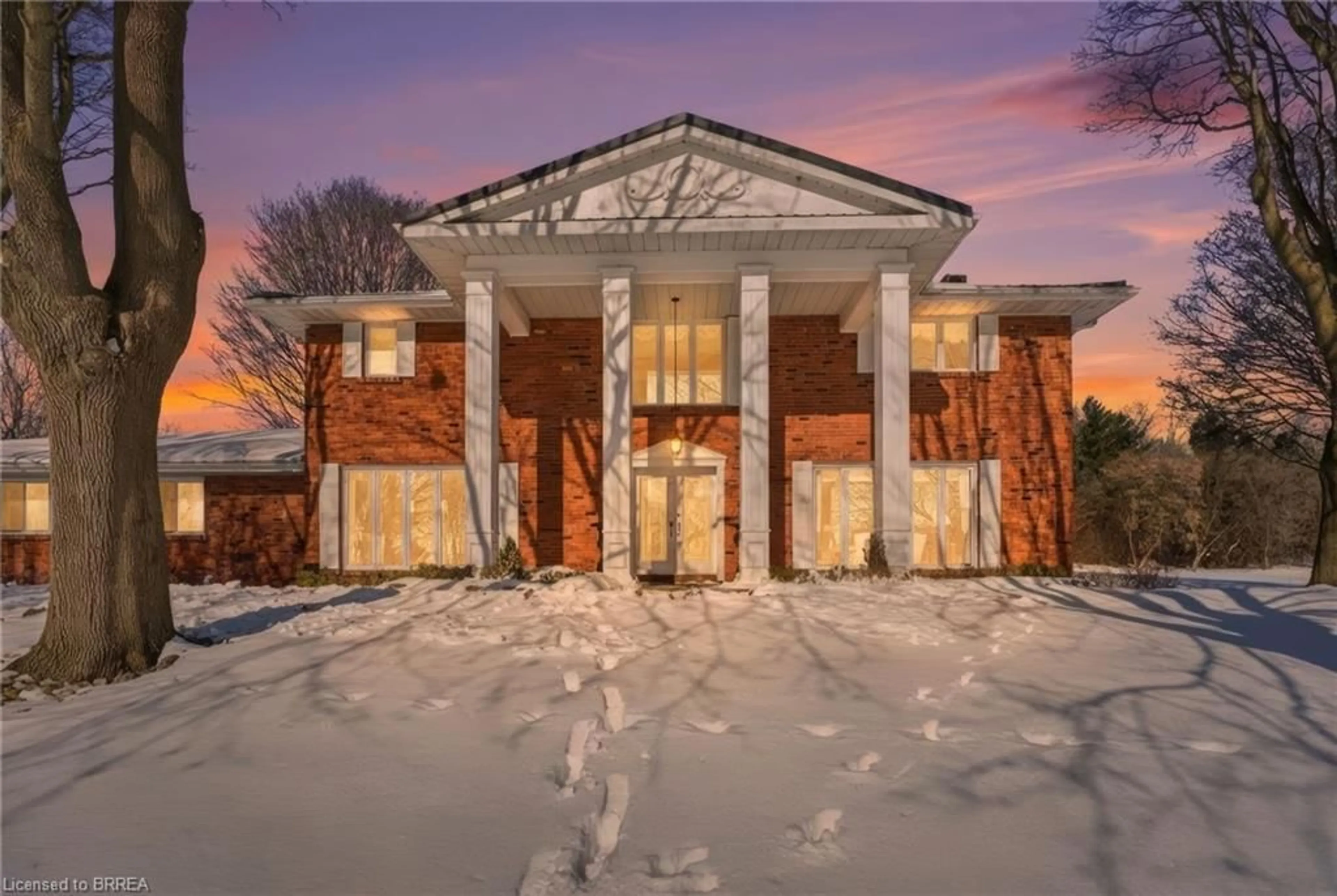 Home with brick exterior material, building for 545 German School Rd, Paris Ontario N3L 3E1