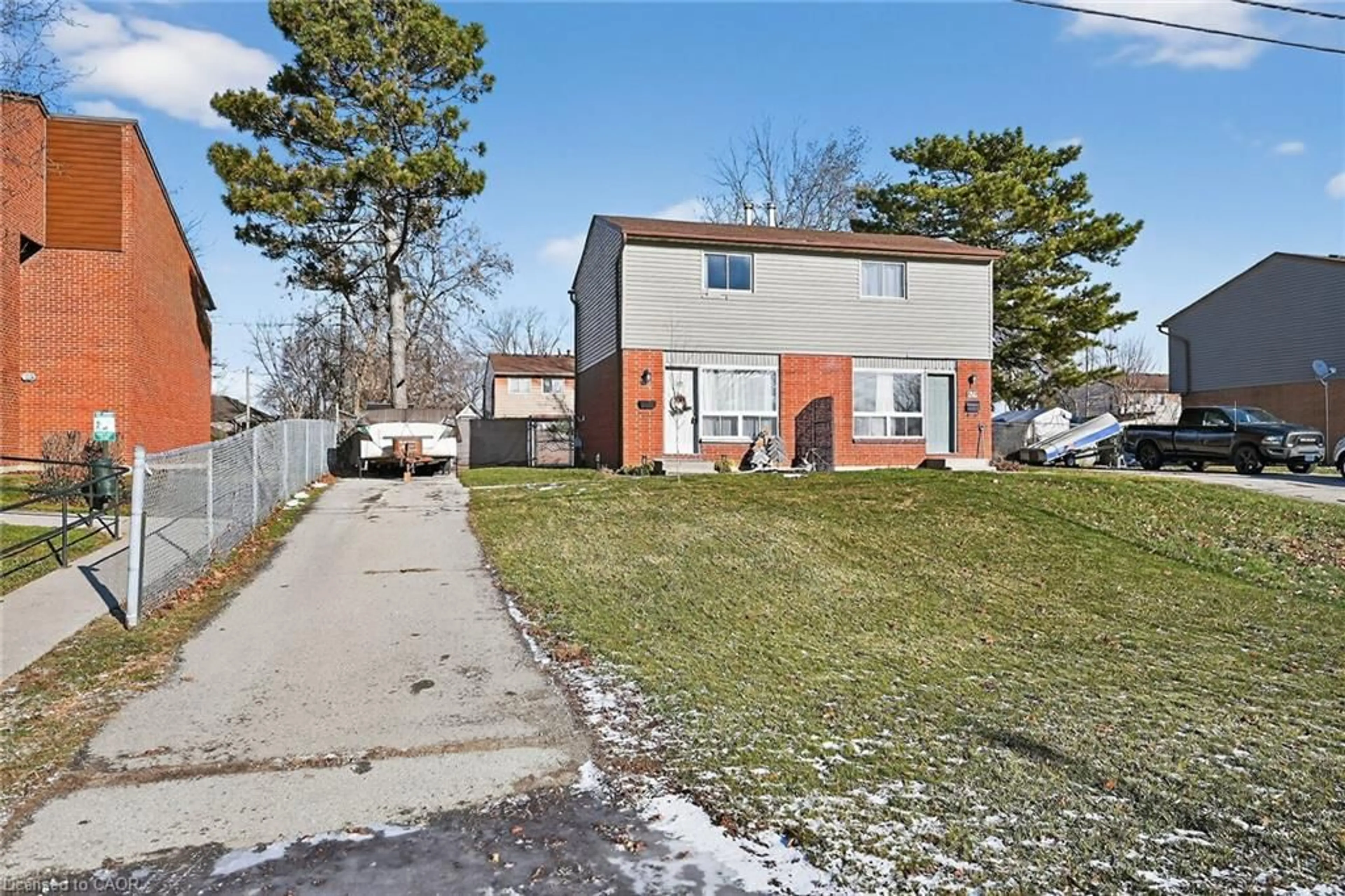 Unknown for 527 Main St, Dunnville Ontario N1A 2Y5