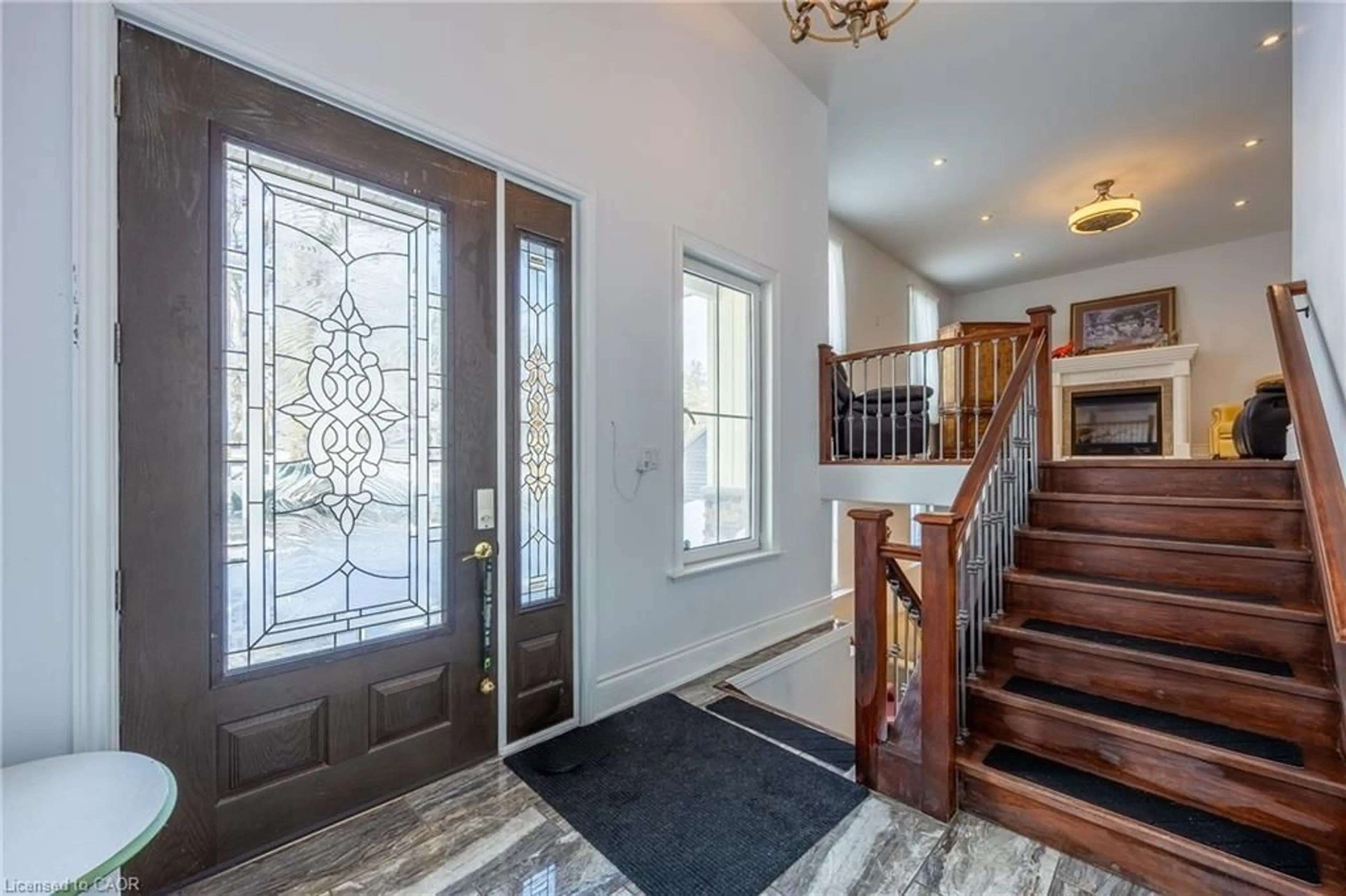 Indoor entryway for 514 Fisher's Glen Rd, Vittoria Ontario N0E 1W0