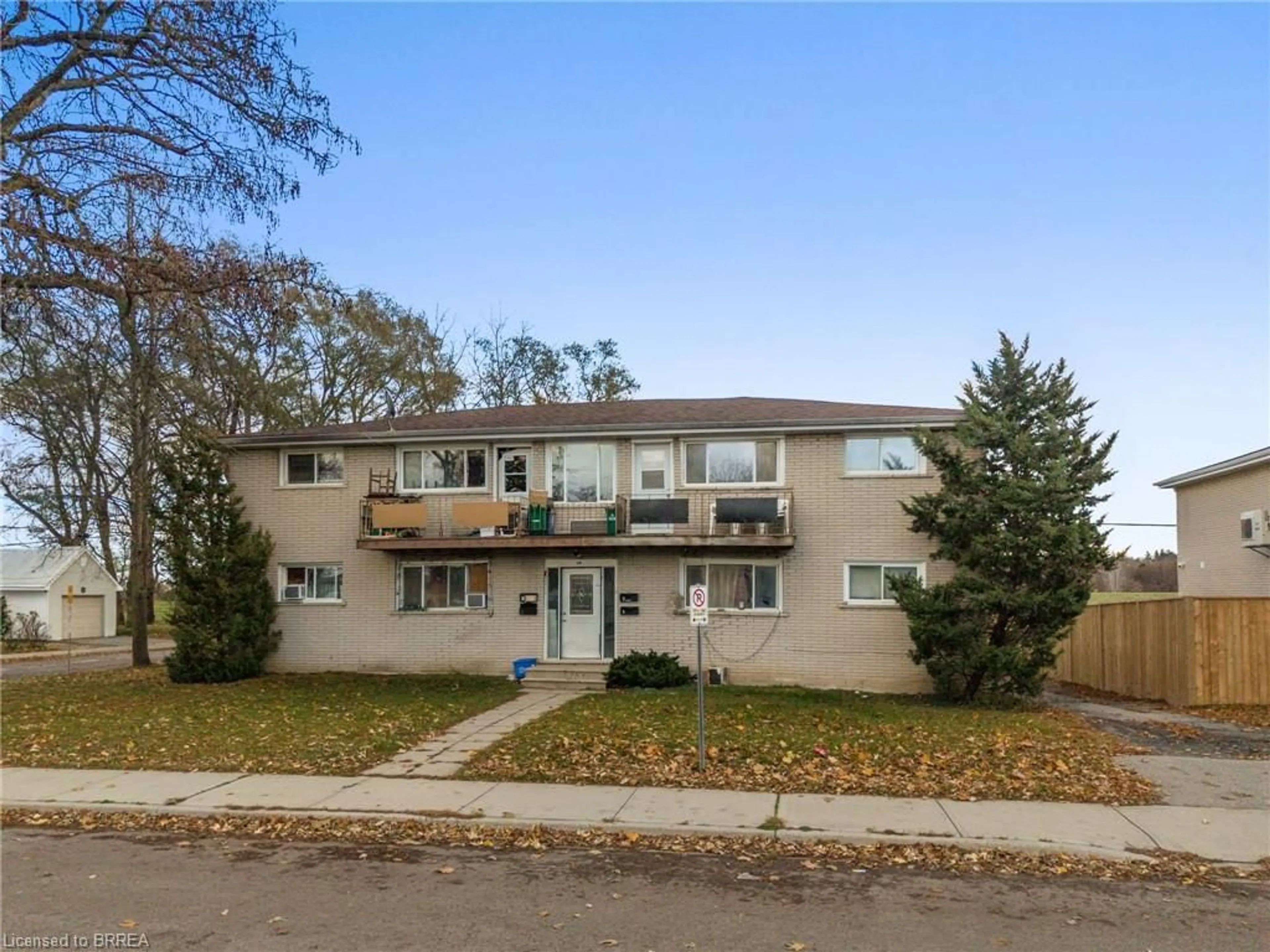 Unknown for 94 Sixth Ave, Brantford Ontario N3S 1B2