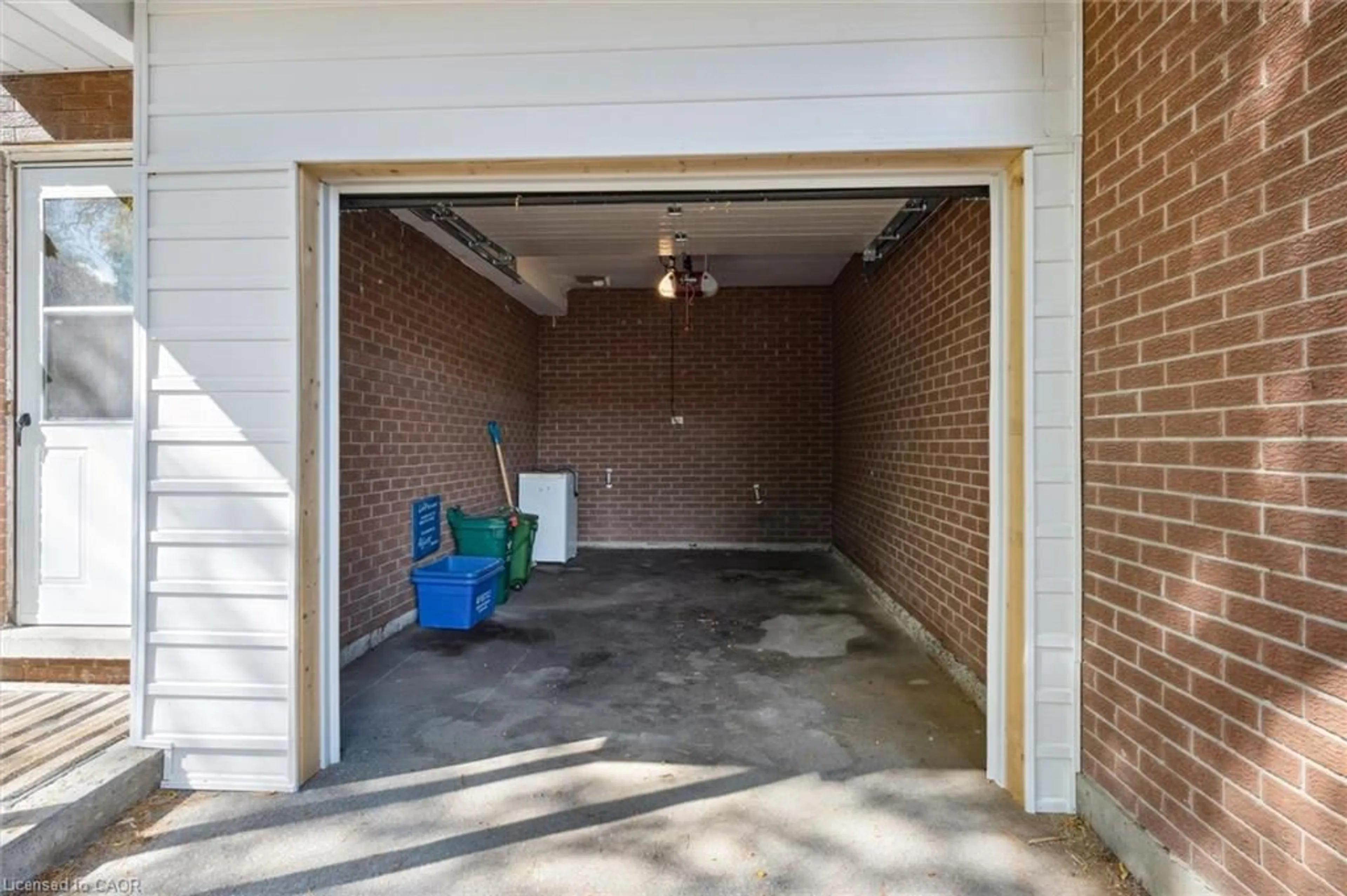 Indoor garage for 101 Churchill St, Waterloo Ontario N2L 2X1