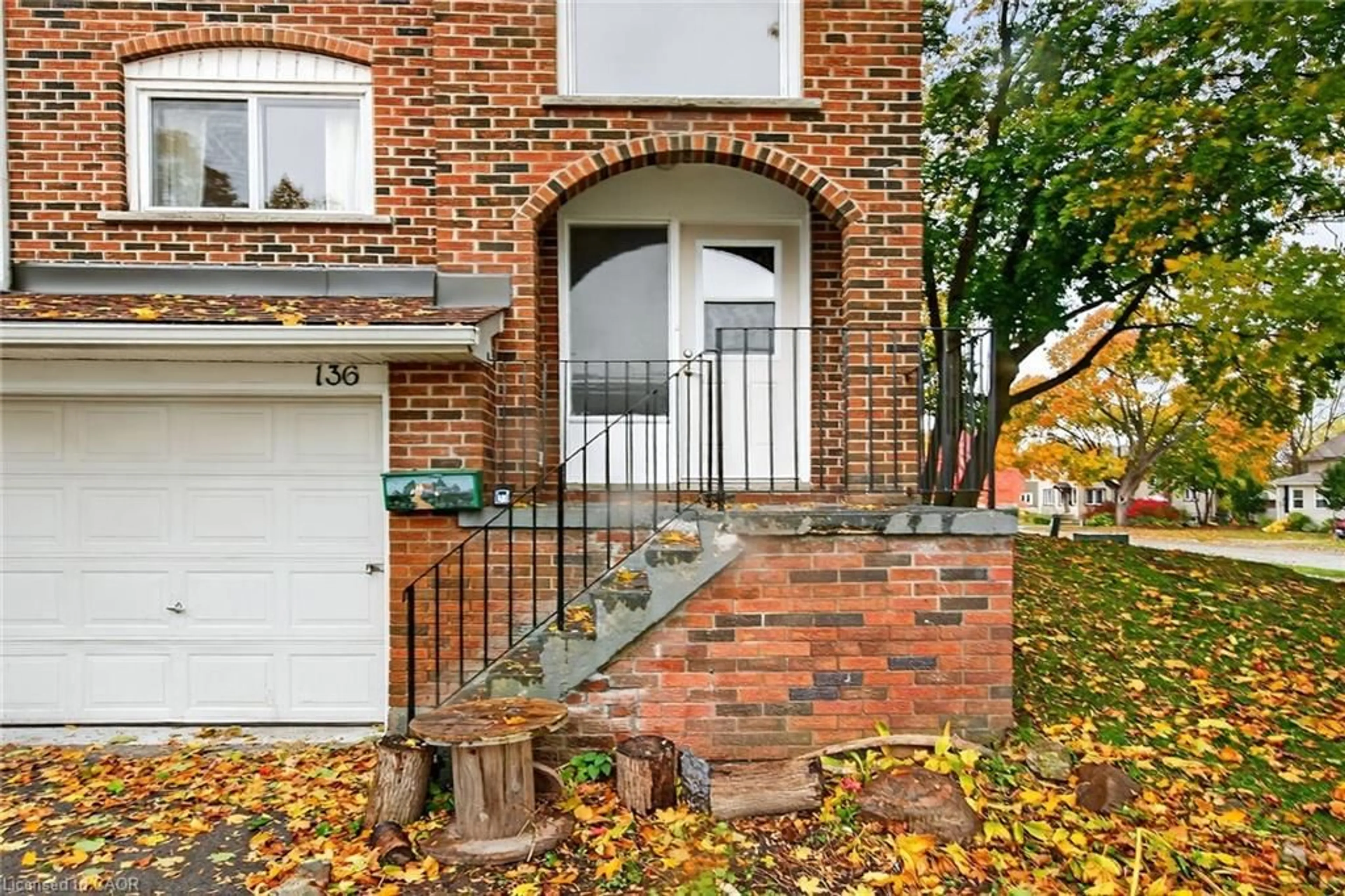 Home with brick exterior material, street for 136 Lock St #1, Dunnville Ontario N1A 1T9