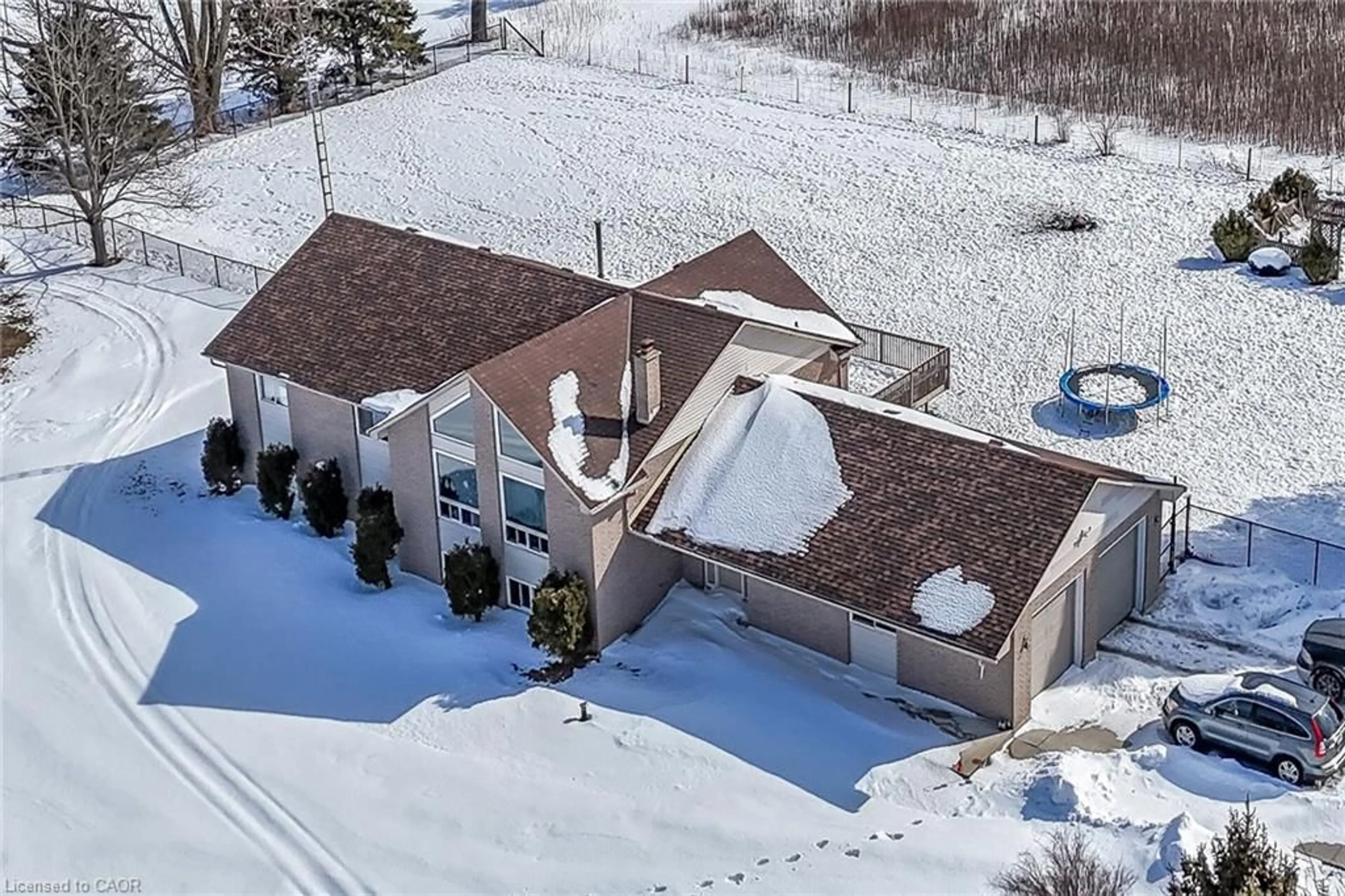 A pic from outside/outdoor area/front of a property/back of a property/a pic from drone, unknown for 1654 Mcdowell Rd, Simcoe Ontario N3Y 4K5