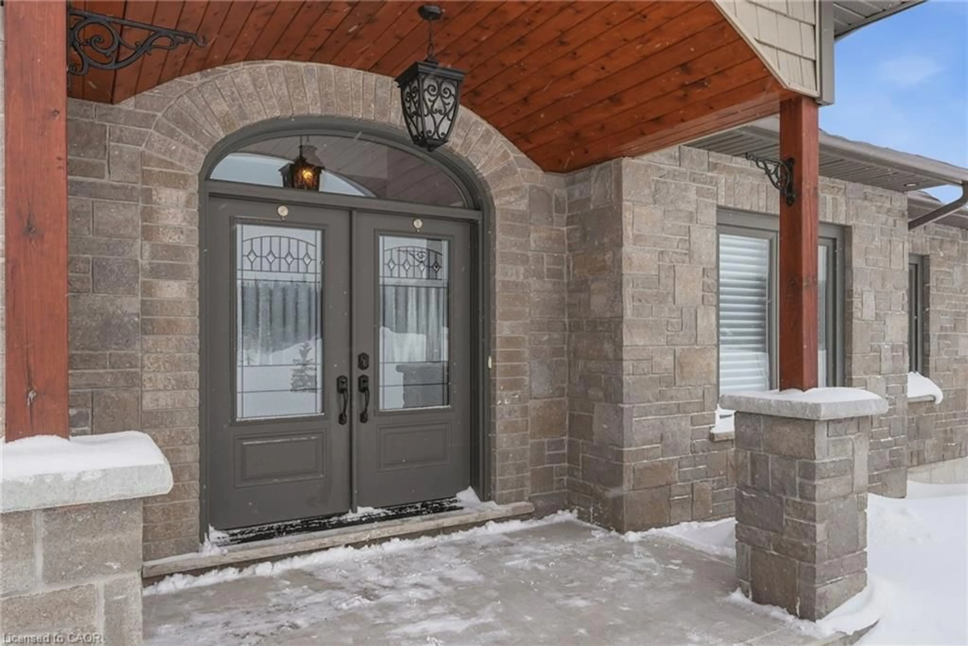 Indoor entryway for 155 Marshall Heights Rd, Durham Ontario N0G 1R0