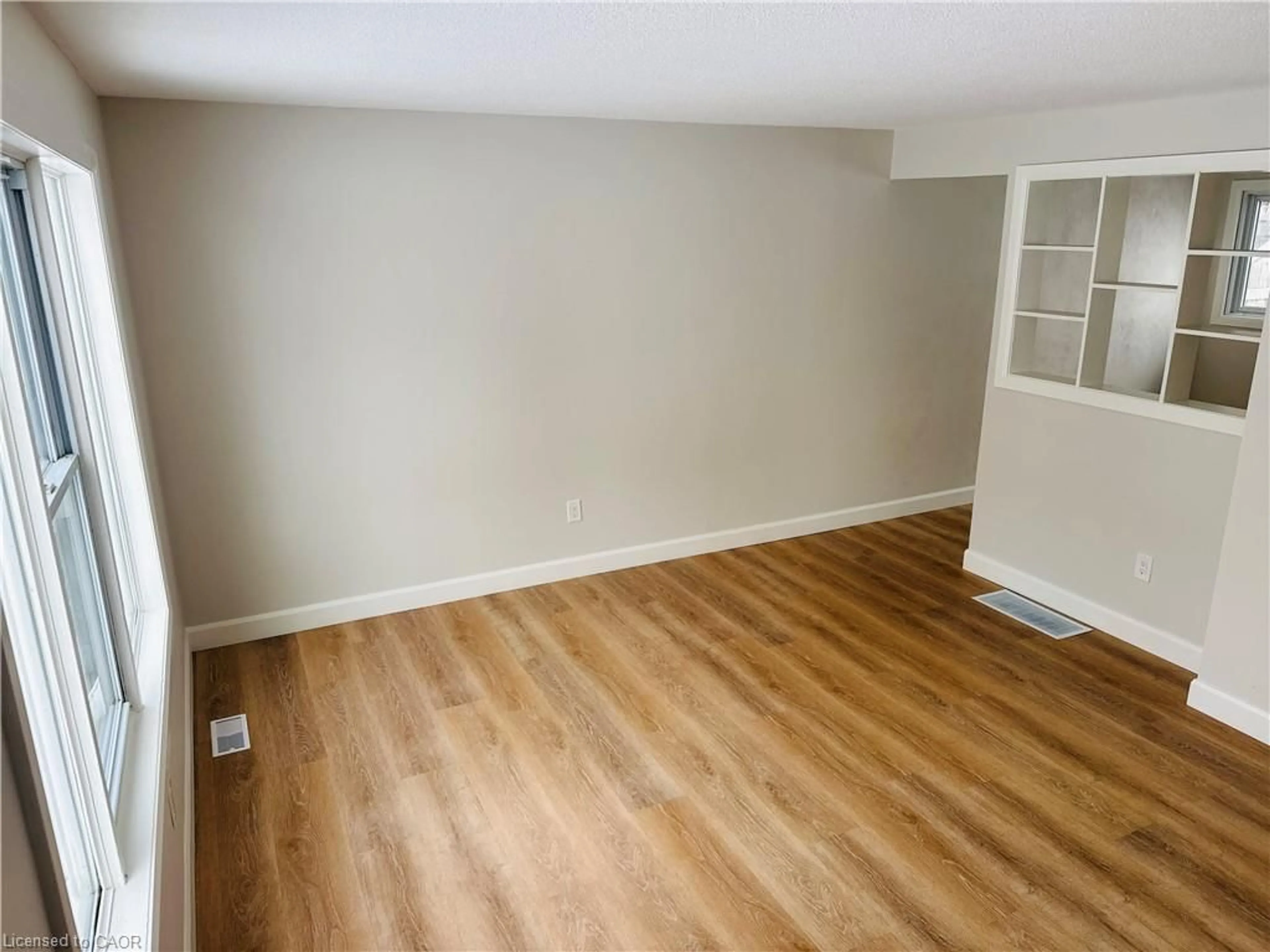 A pic of a room for 83 Elm St, Simcoe Ontario N3Y 3B7