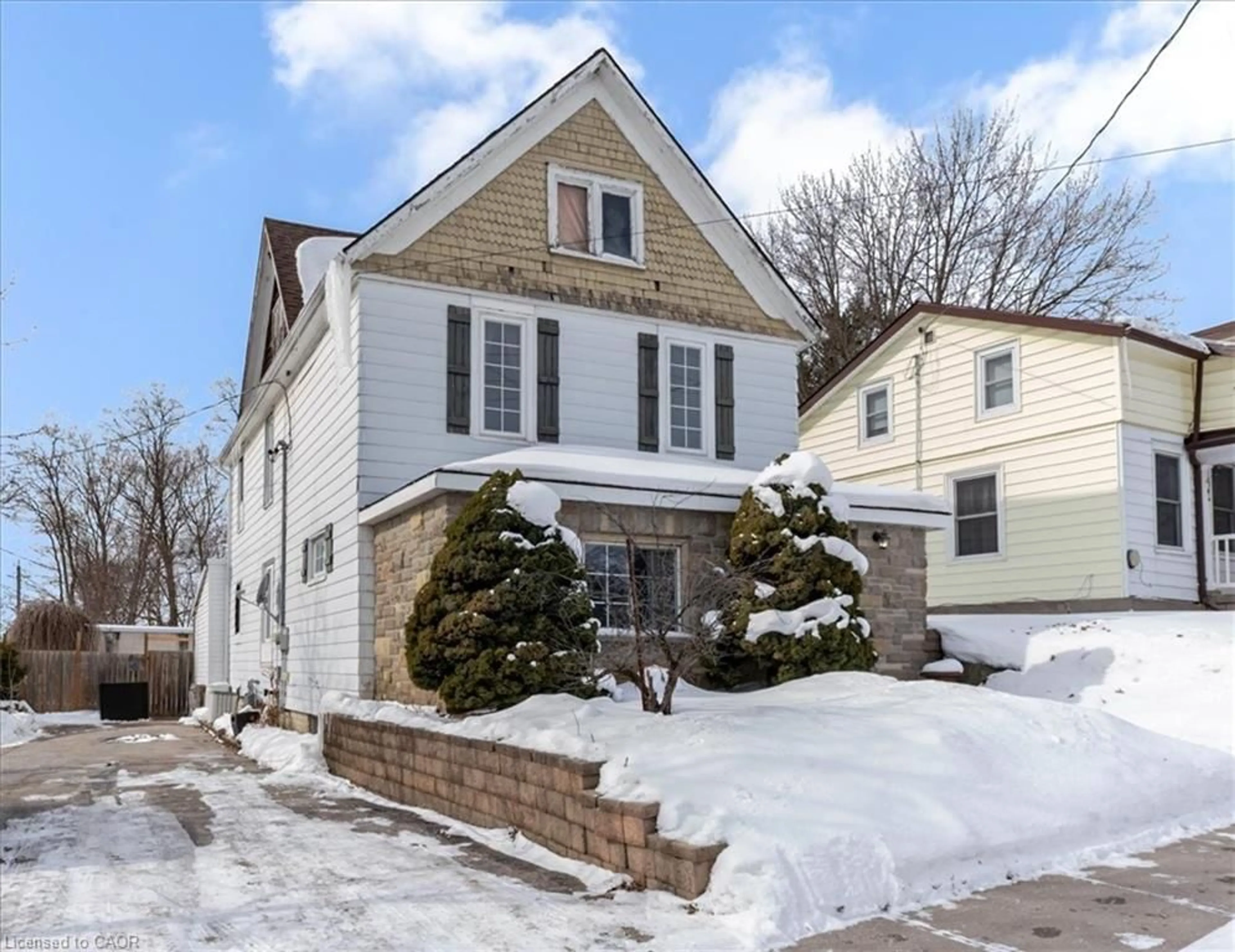 Home with brick exterior material, street for 32 Main St, Waterford Ontario N0E 1Y0