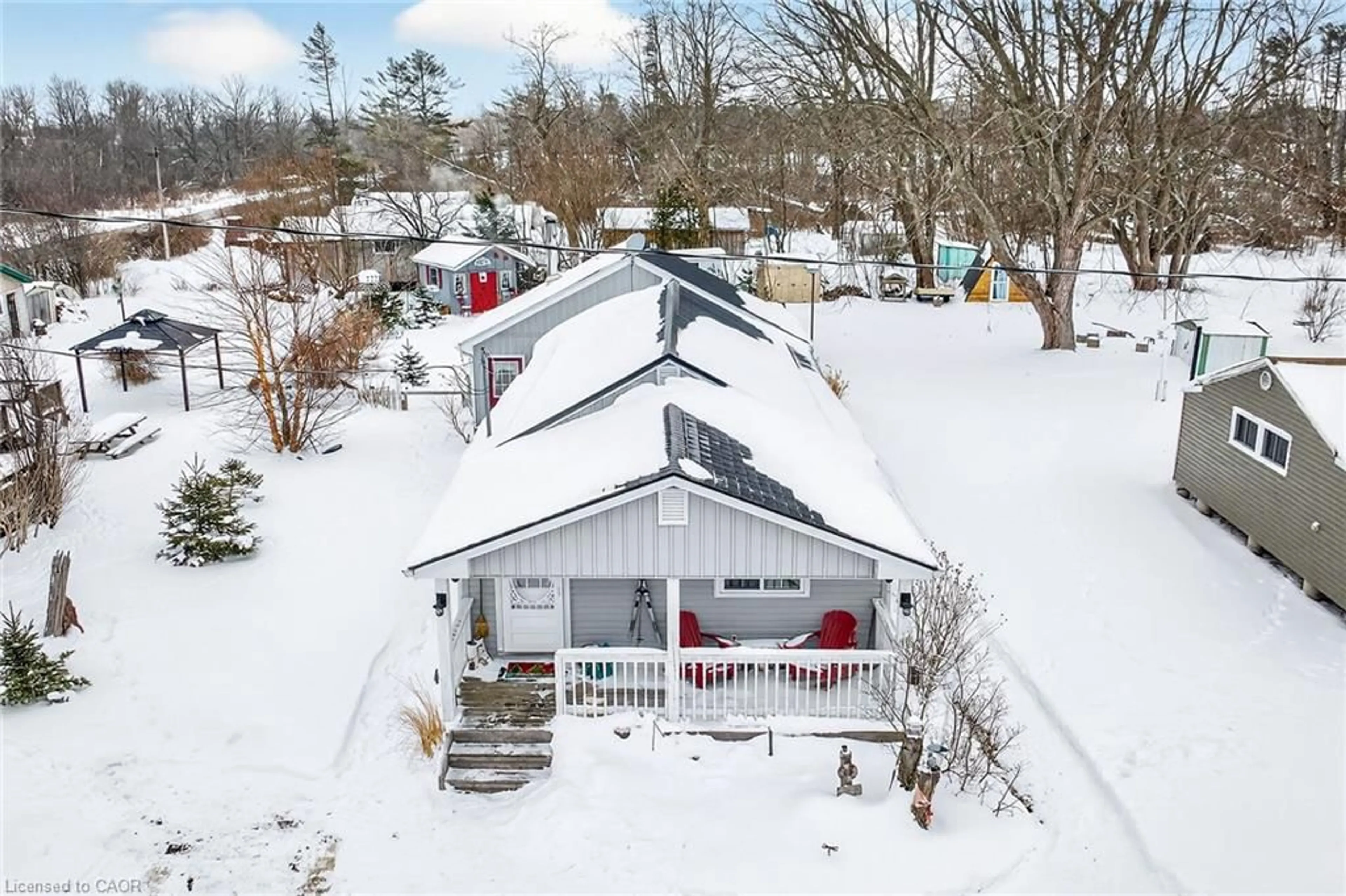 A pic from outside/outdoor area/front of a property/back of a property/a pic from drone, unknown for 38 Siddall Rd, Lowbanks Ontario N0A 1K0