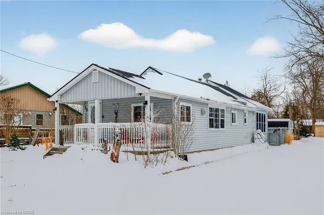 38 Siddall Rd, Lowbanks 4