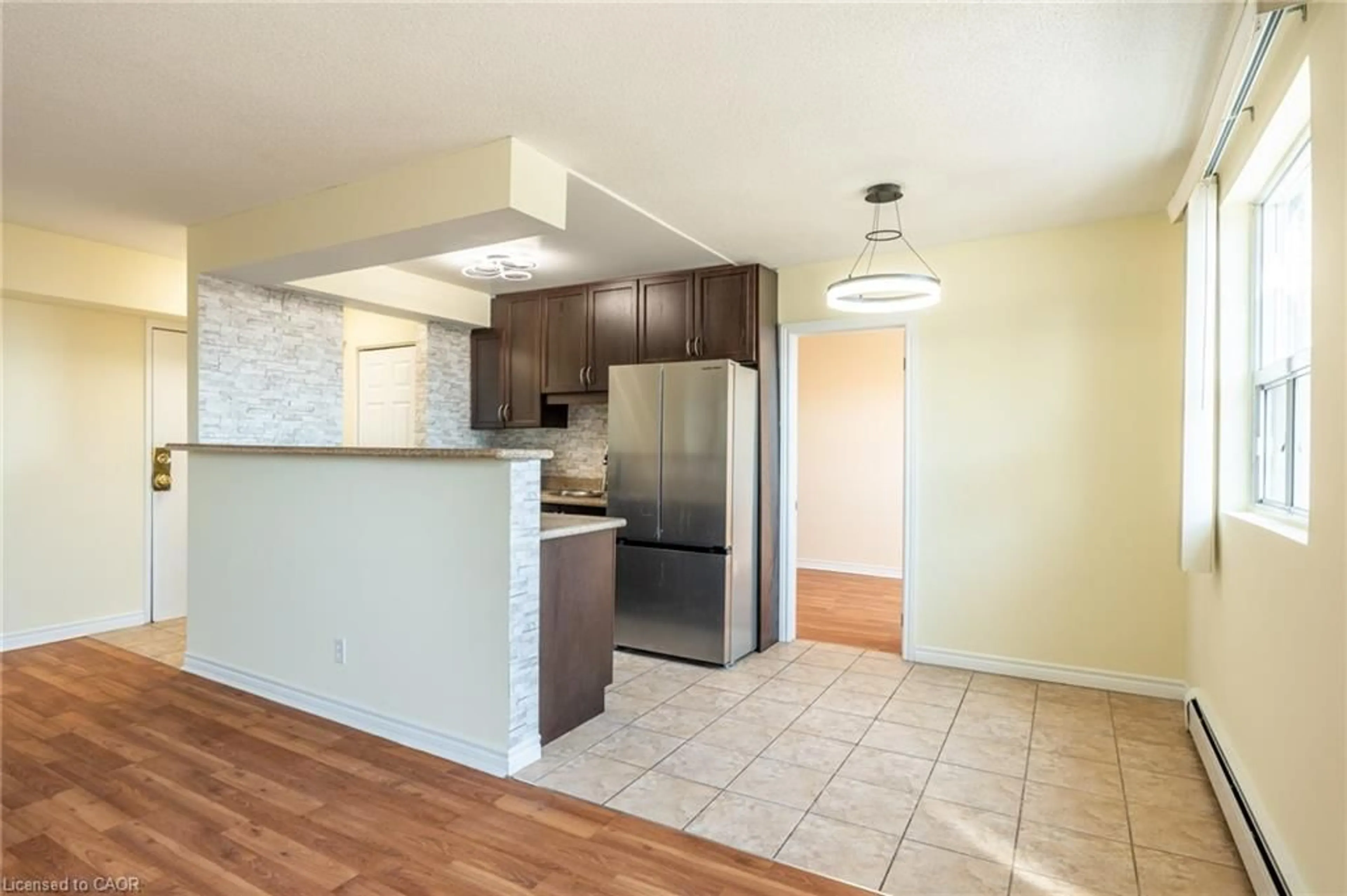 Unknown for 851 Queenston Rd #803, Hamilton Ontario L8G 1B4