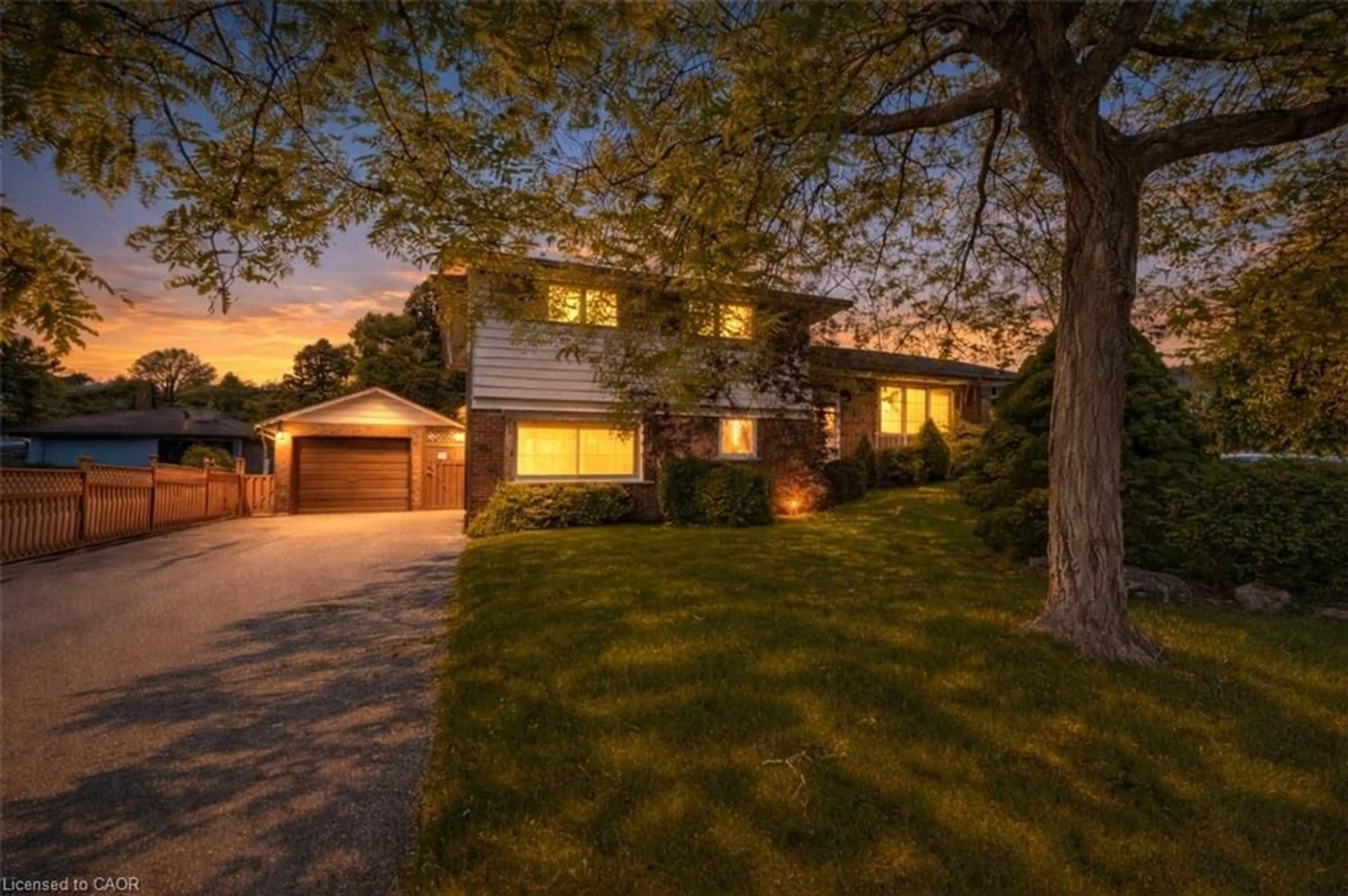 Unknown for 765 Wesley St, Burlington Ontario L7R 3H3