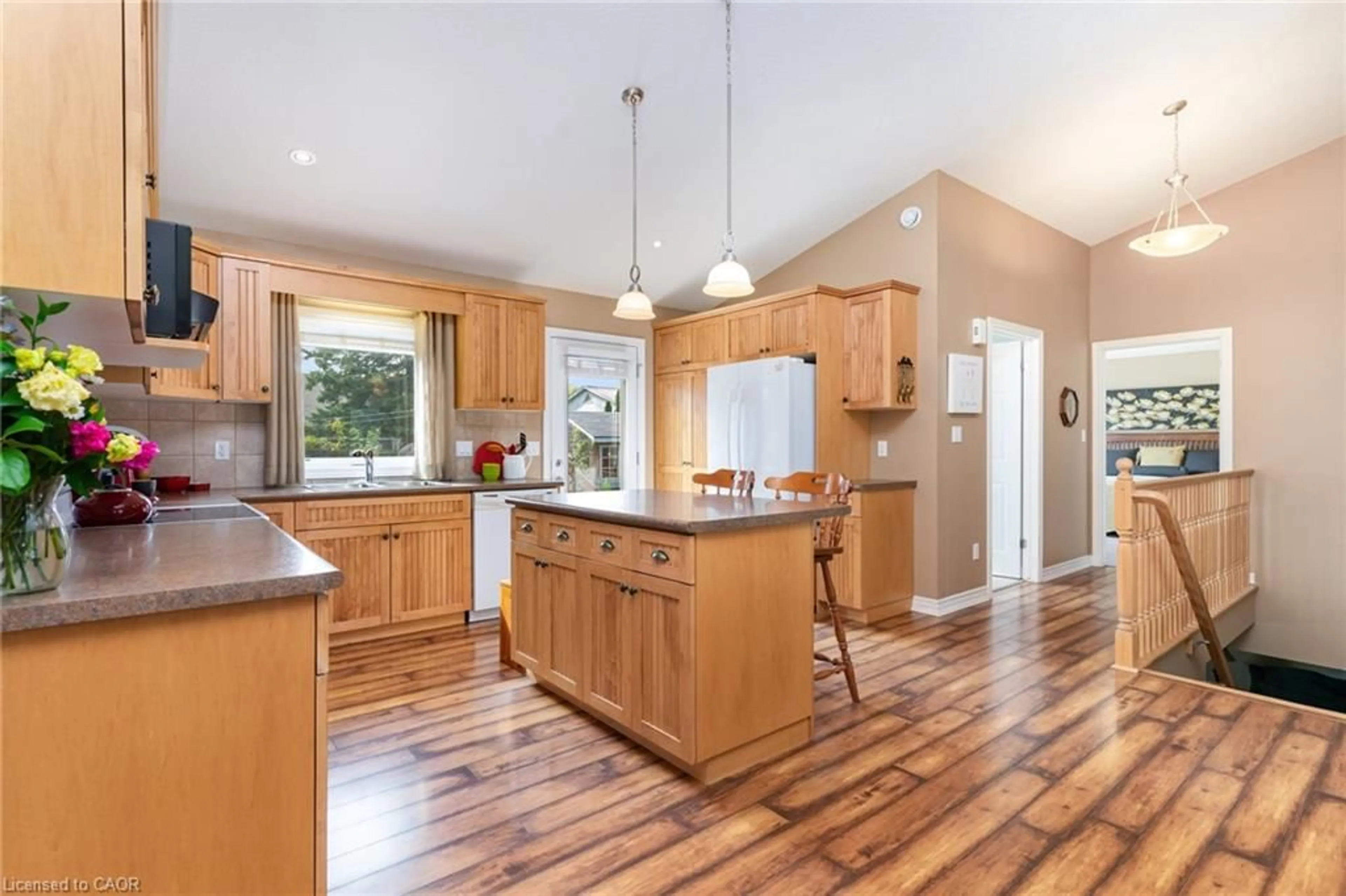 Open concept kitchen, wood/laminate floor for 472 Countess St, Durham Ontario N0G 1R0