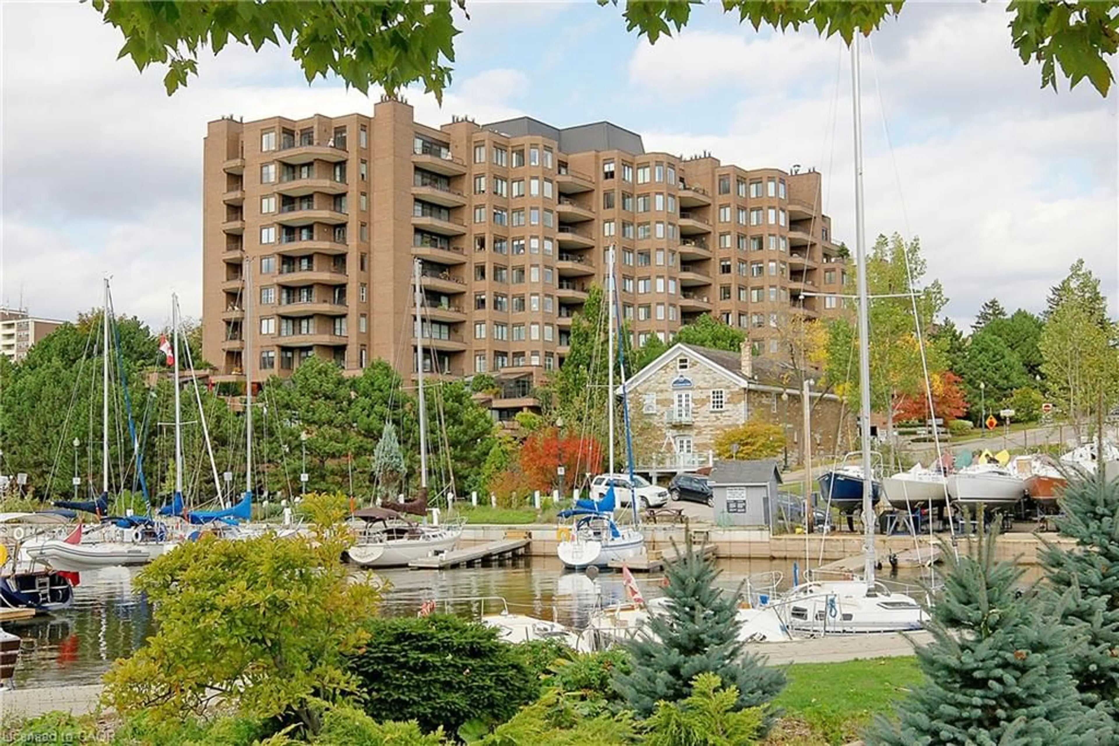 Unknown for 100 Lakeshore Rd #201, Oakville Ontario L6J 6M9