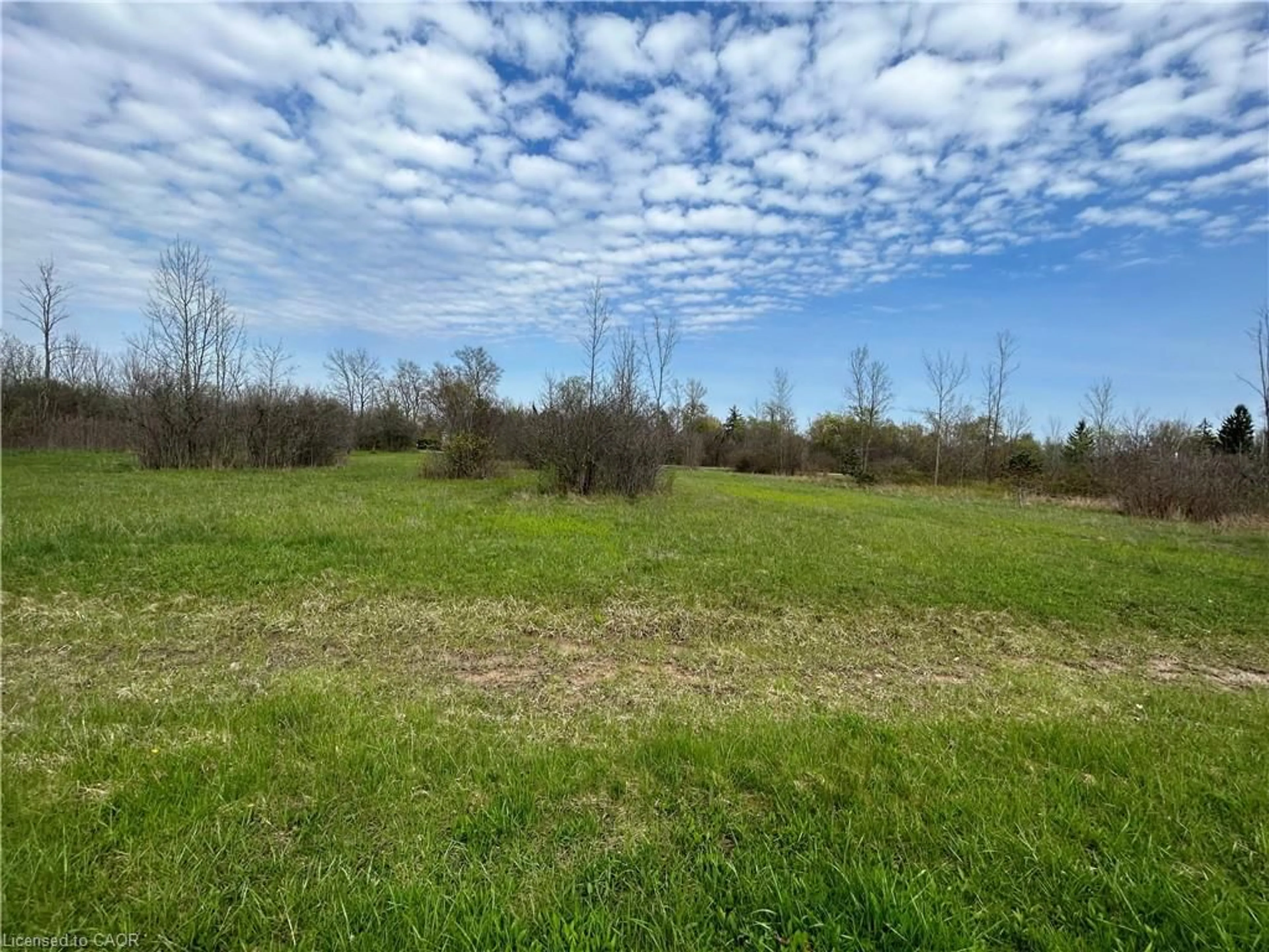 A pic from outside/outdoor area/front of a property/back of a property/a pic from drone, unknown for 00 Richmond Avenue Ave, Fort Erie Ontario L2A 5M4